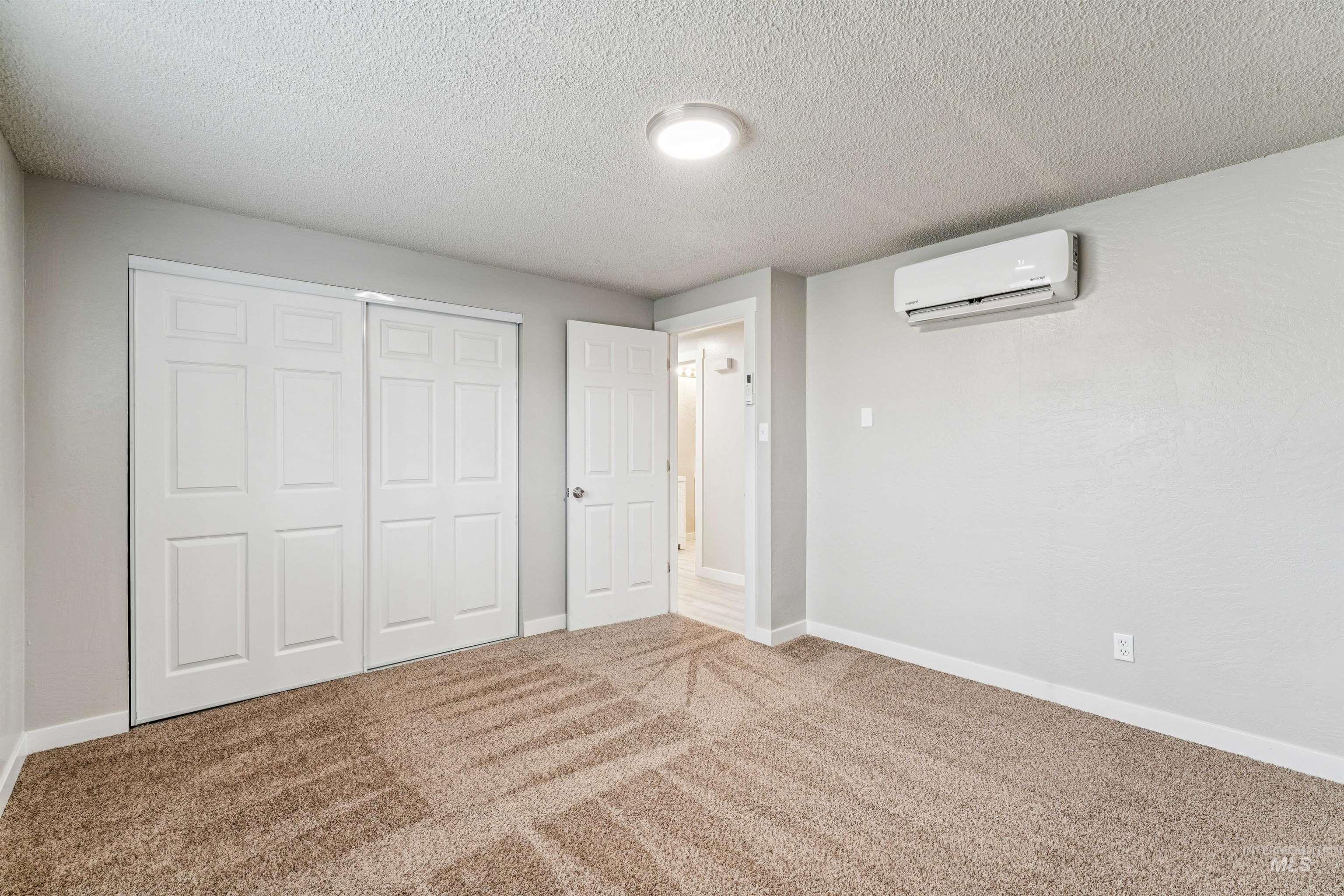 2105 Airport Ave, Caldwell, Idaho 83605, 2 Bedrooms, 1 Bathroom, Residential Income For Sale, Price $837,000,MLS 98970656