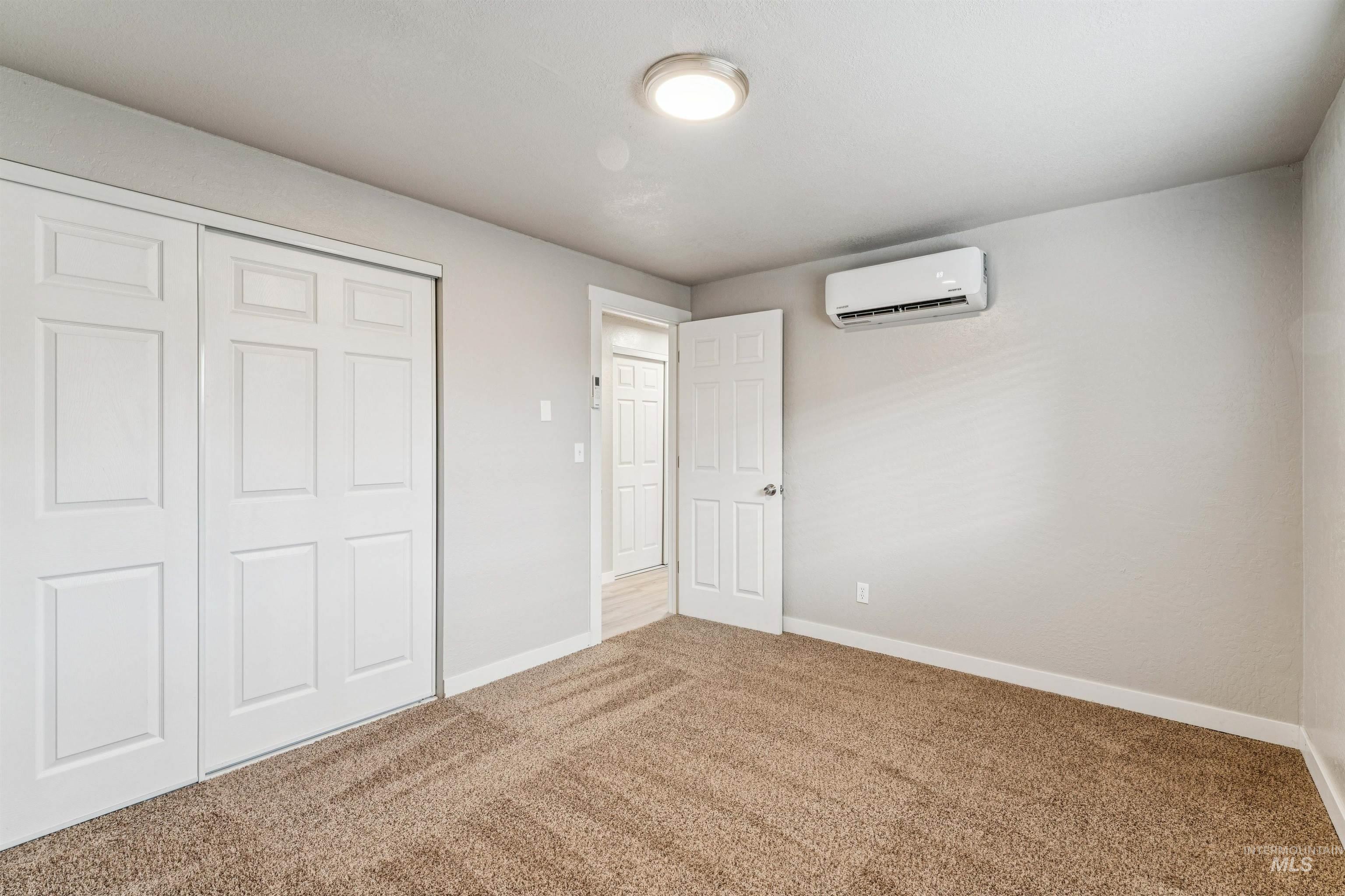 2105 Airport Ave, Caldwell, Idaho 83605, 2 Bedrooms, 1 Bathroom, Residential Income For Sale, Price $837,000,MLS 98970656