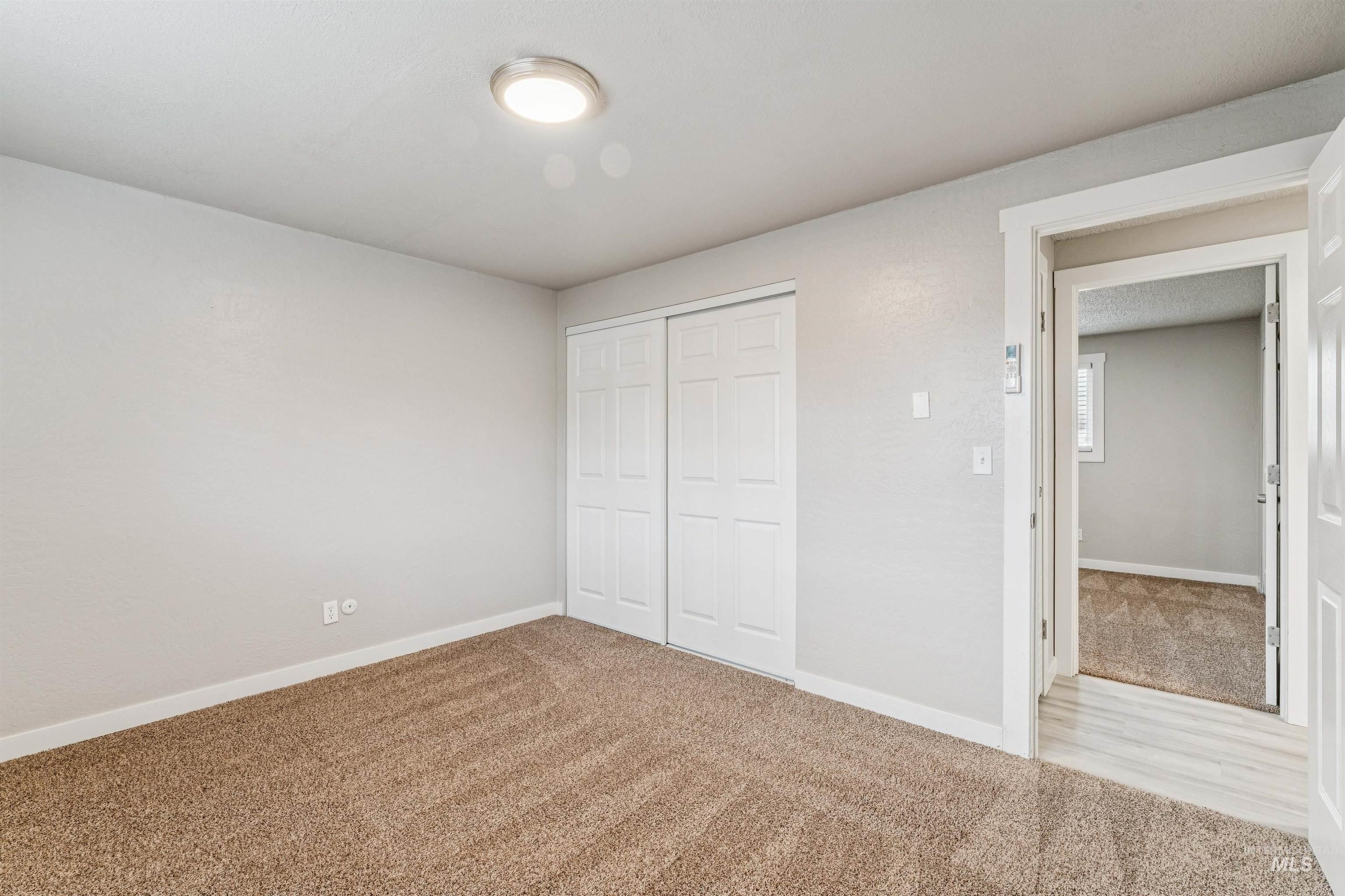 2105 Airport Ave, Caldwell, Idaho 83605, 2 Bedrooms, 1 Bathroom, Residential Income For Sale, Price $837,000,MLS 98970656