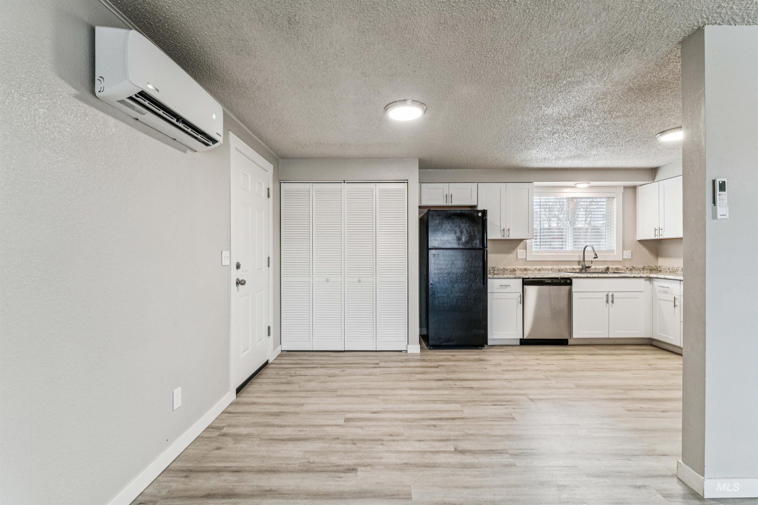 2105 Airport Ave, Caldwell, Idaho 83605, 2 Bedrooms, 1 Bathroom, Residential Income For Sale, Price $837,000,MLS 98970656