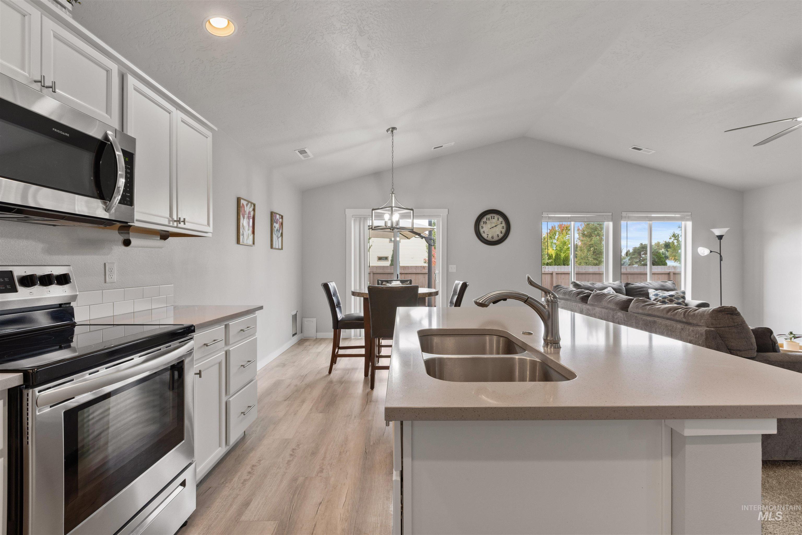 12667 W Fig Ct, Boise, Idaho 83713, 3 Bedrooms, 2 Bathrooms, Residential For Sale, Price $447,000, 98970660