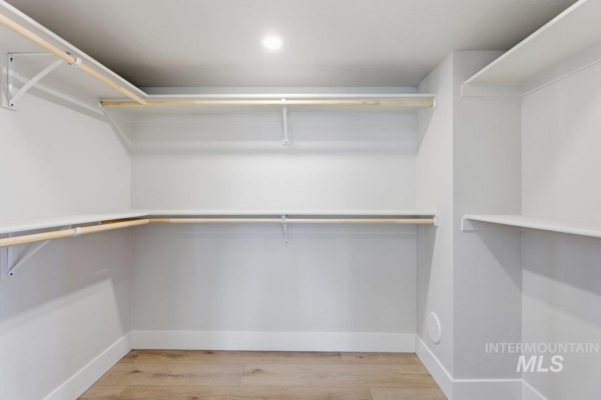 2310 W Frederic St, Boise, Idaho 83705, 4 Bedrooms, 3 Bathrooms, Residential For Sale, Price $649,990, 98970664