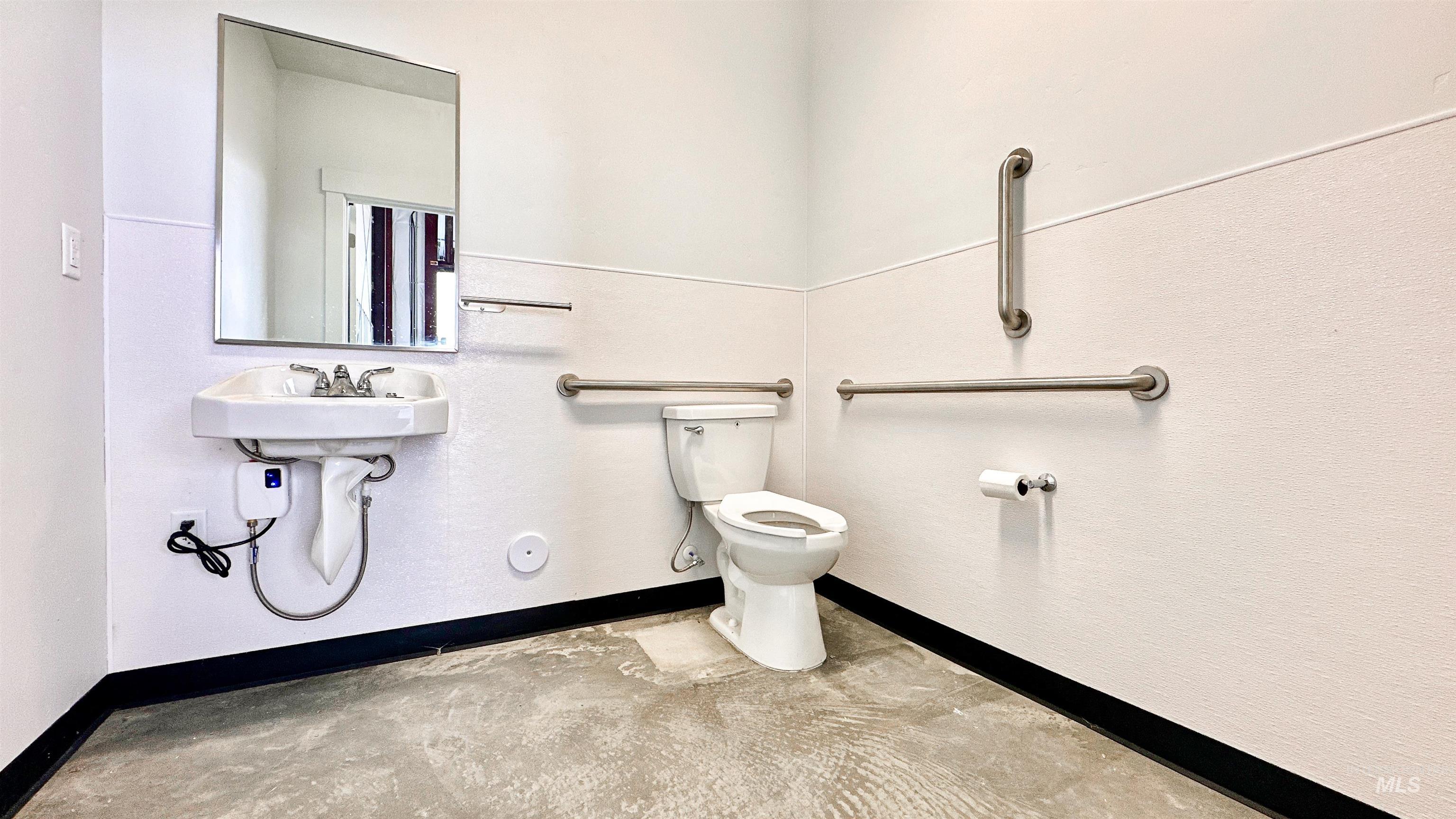 5515 Aviation Way, Caldwell, Idaho 83605, Business/Commercial For Sale, Price $850,000,MLS 98970671