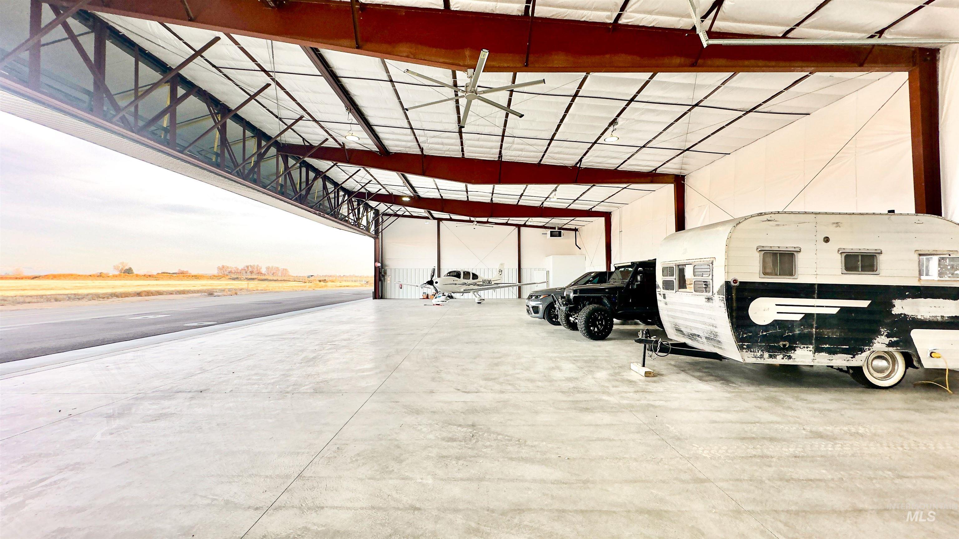 5515 Aviation Way, Caldwell, Idaho 83605, Business/Commercial For Sale, Price $850,000,MLS 98970671