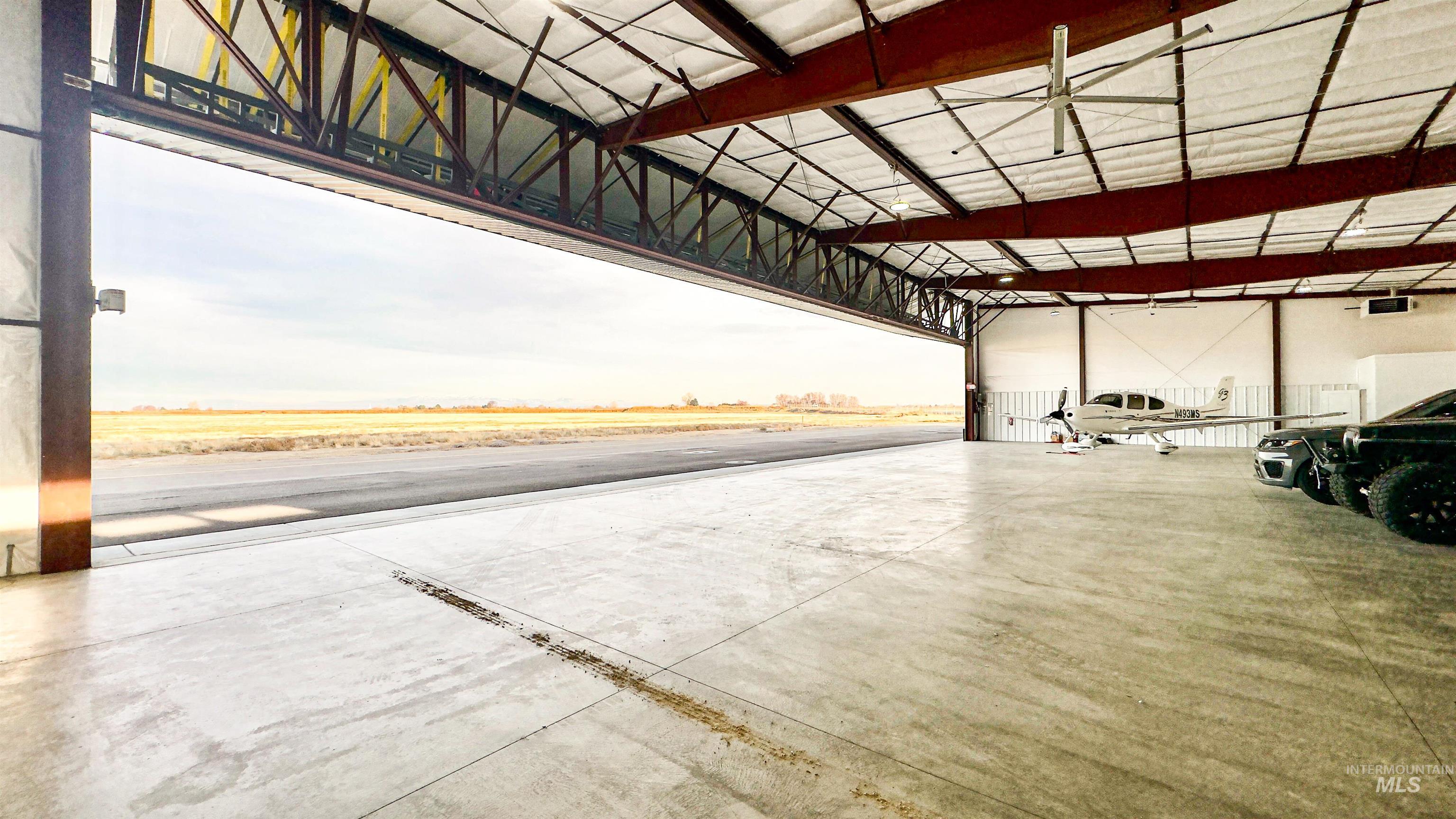 5515 Aviation Way, Caldwell, Idaho 83605, Business/Commercial For Sale, Price $850,000,MLS 98970671