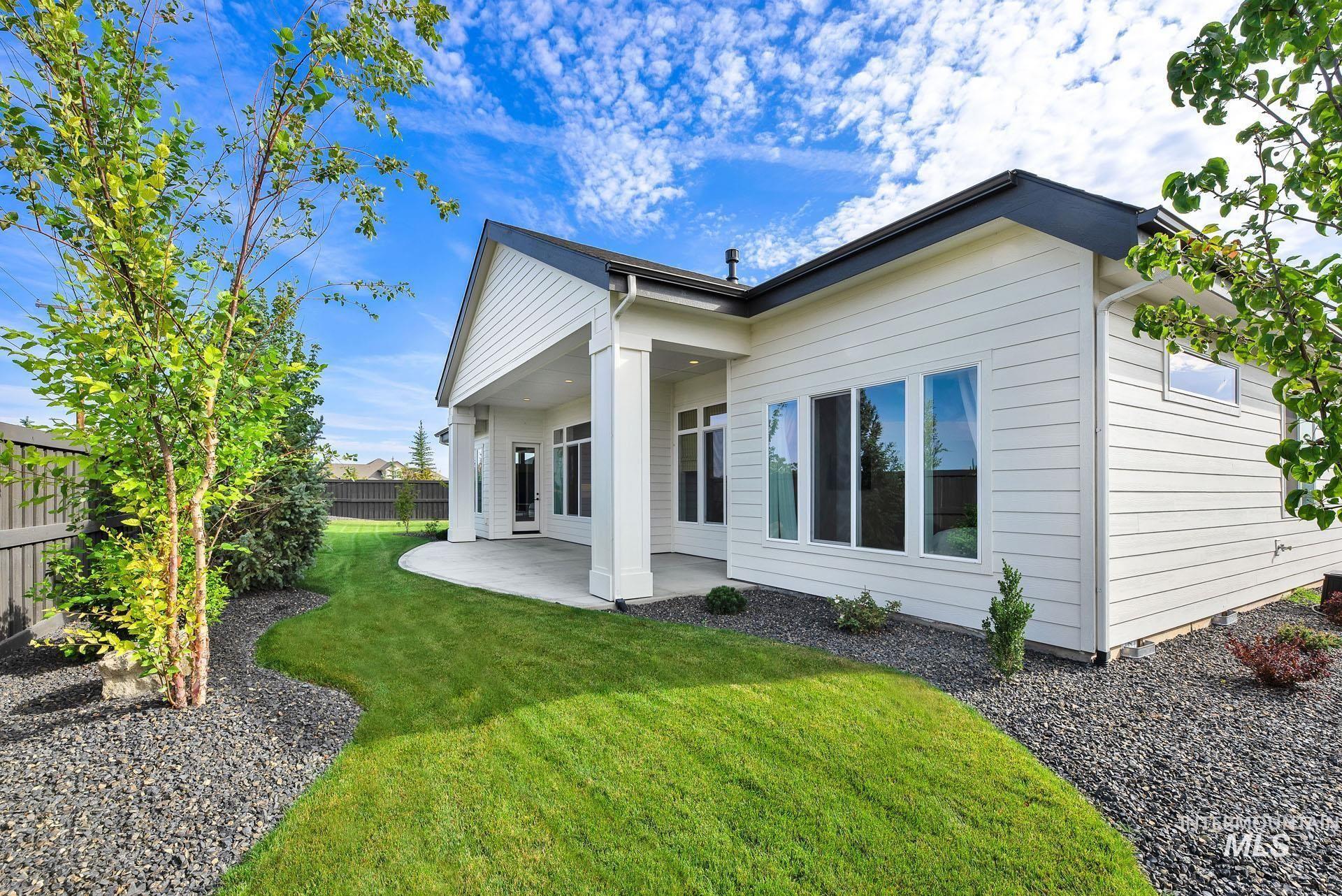 4758 W Fern Vista Ct, Meridian, Idaho 83646, 3 Bedrooms, 2.5 Bathrooms, Residential For Sale, Price $649,900,MLS 98970677