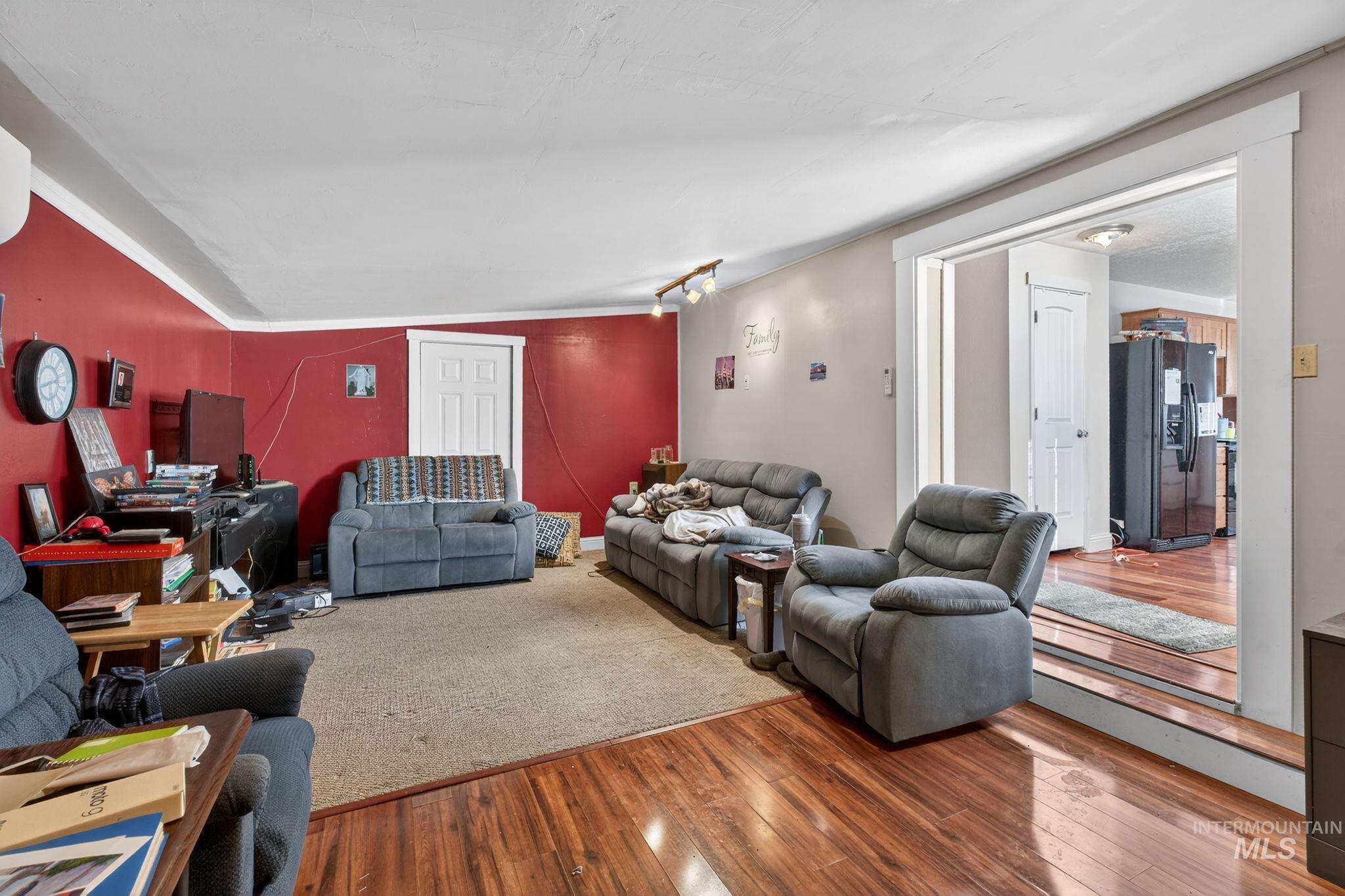 208 S 4th W St., Preston, Idaho 83263, 3 Bedrooms, 1 Bathroom, Residential For Sale, Price $299,900,MLS 98970678