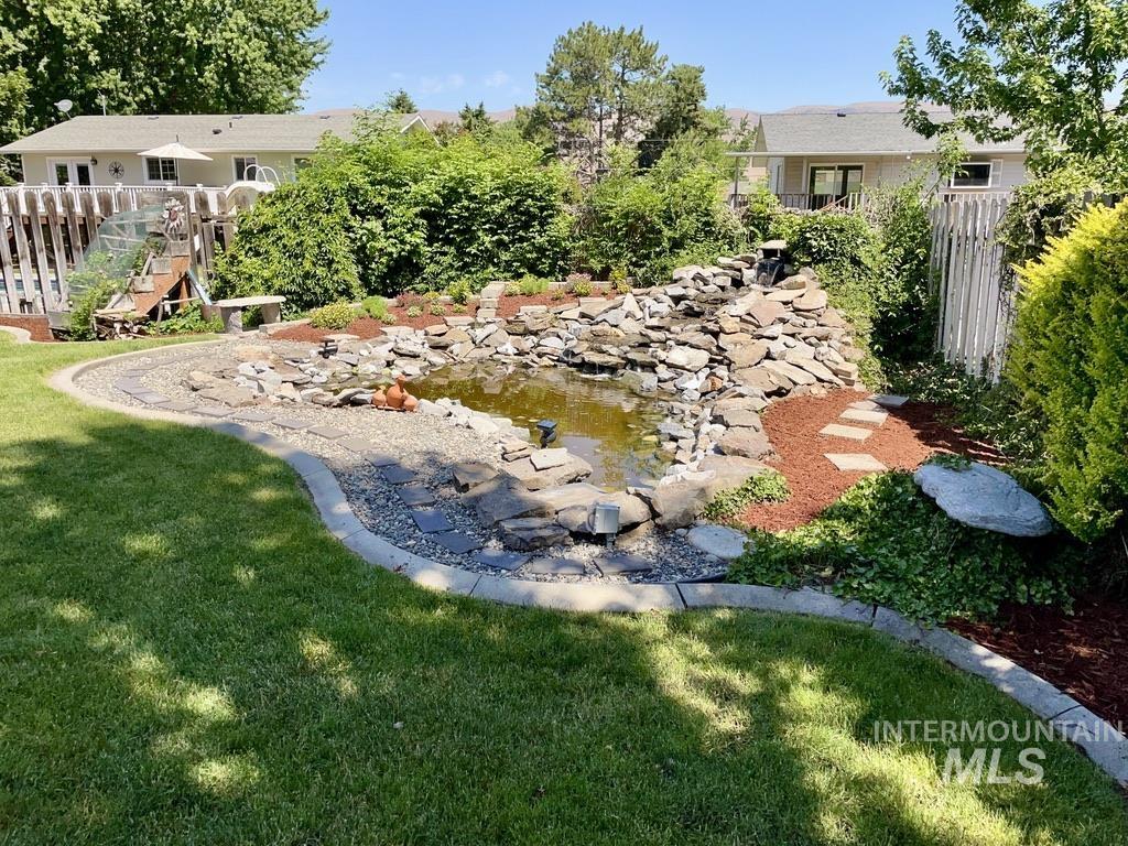 2321 Rolling Hills Dr., Clarkston, Washington 99403, 4 Bedrooms, 2 Bathrooms, Residential For Sale, Price $435,000,MLS 98970681