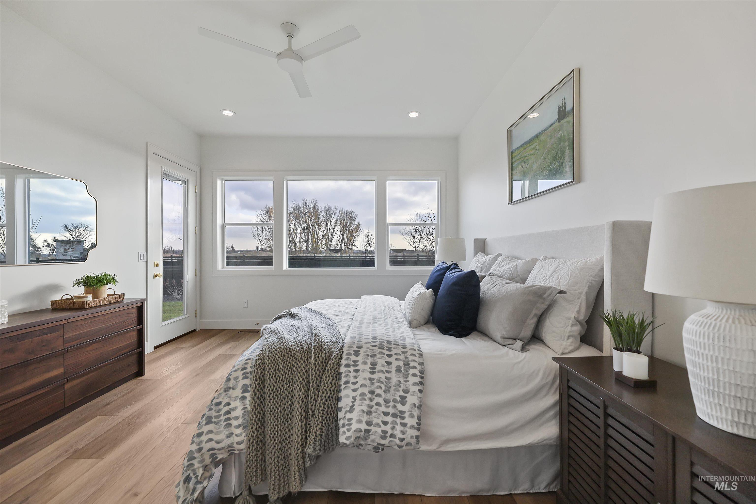 7373 W Feather Edge, Eagle, Idaho 83616, 3 Bedrooms, 2.5 Bathrooms, Residential For Sale, Price $949,000, 98970683