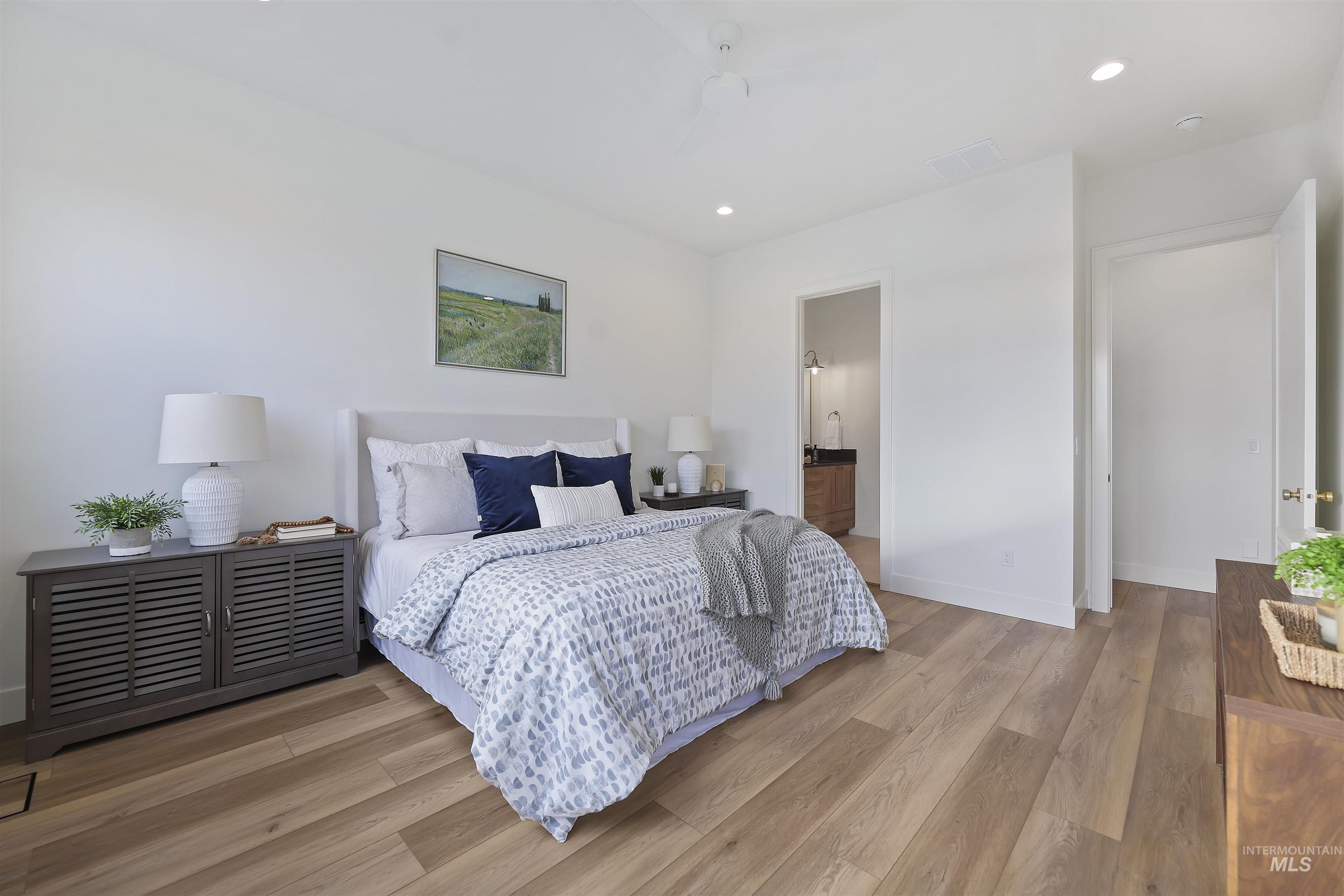 7373 W Feather Edge, Eagle, Idaho 83616, 3 Bedrooms, 2.5 Bathrooms, Residential For Sale, Price $949,000, 98970683