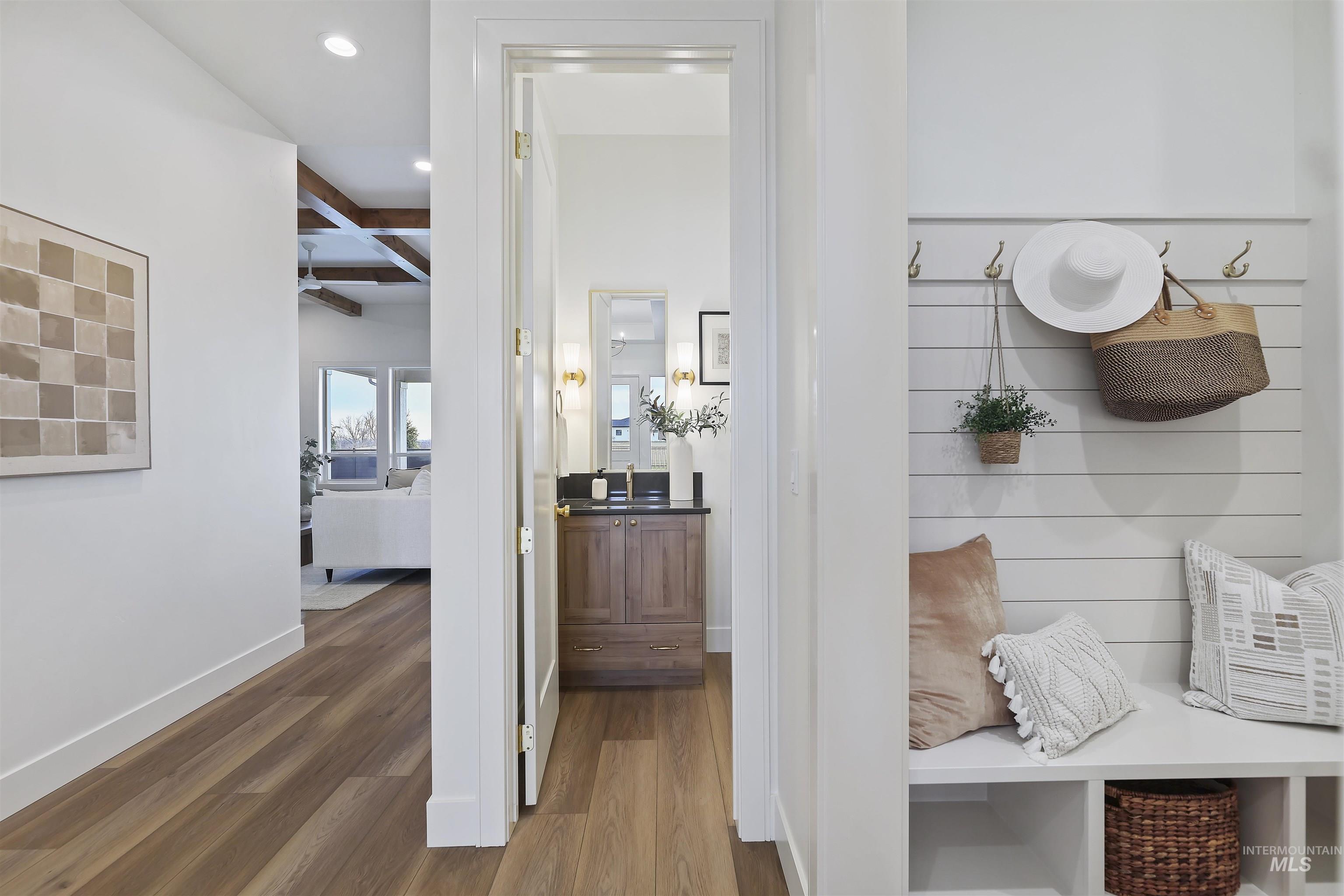 7373 W Feather Edge, Eagle, Idaho 83616, 3 Bedrooms, 2.5 Bathrooms, Residential For Sale, Price $949,000, 98970683