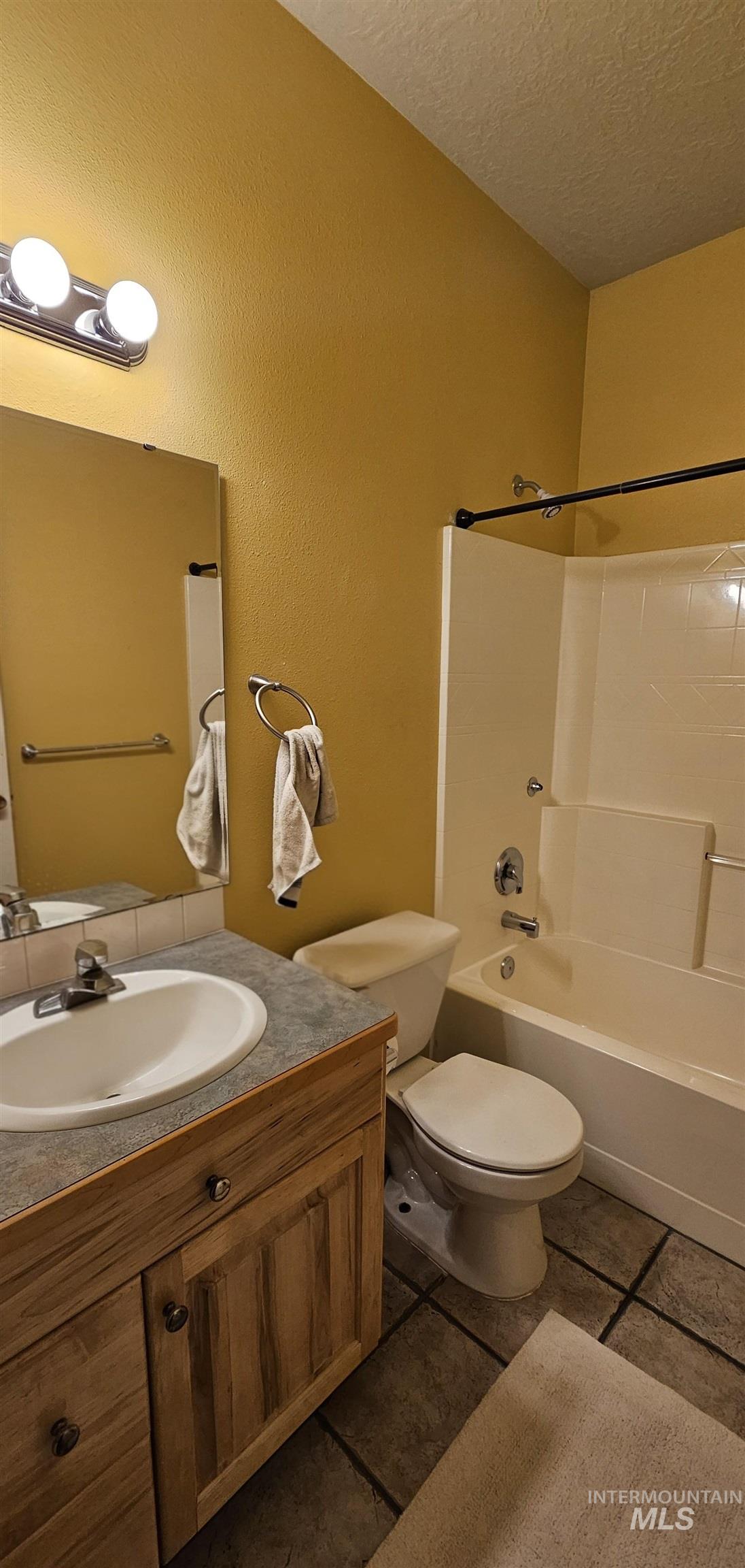 502 Crosspoint Ave, Nampa, Idaho 83686, 3 Bedrooms, 2 Bathrooms, Residential For Sale, Price $415,000,MLS 98970689