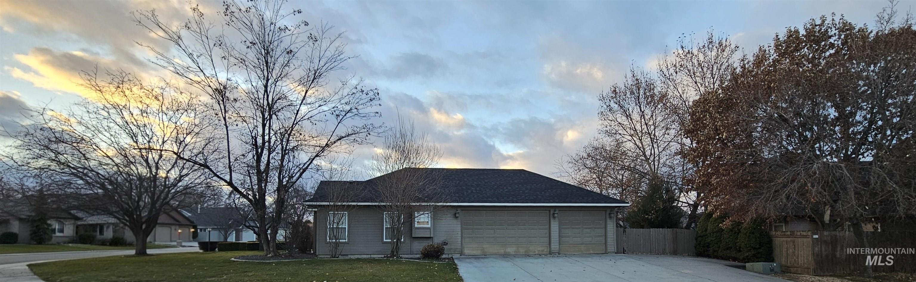 502 Crosspoint Ave, Nampa, Idaho 83686, 3 Bedrooms, 2 Bathrooms, Residential For Sale, Price $415,000,MLS 98970689