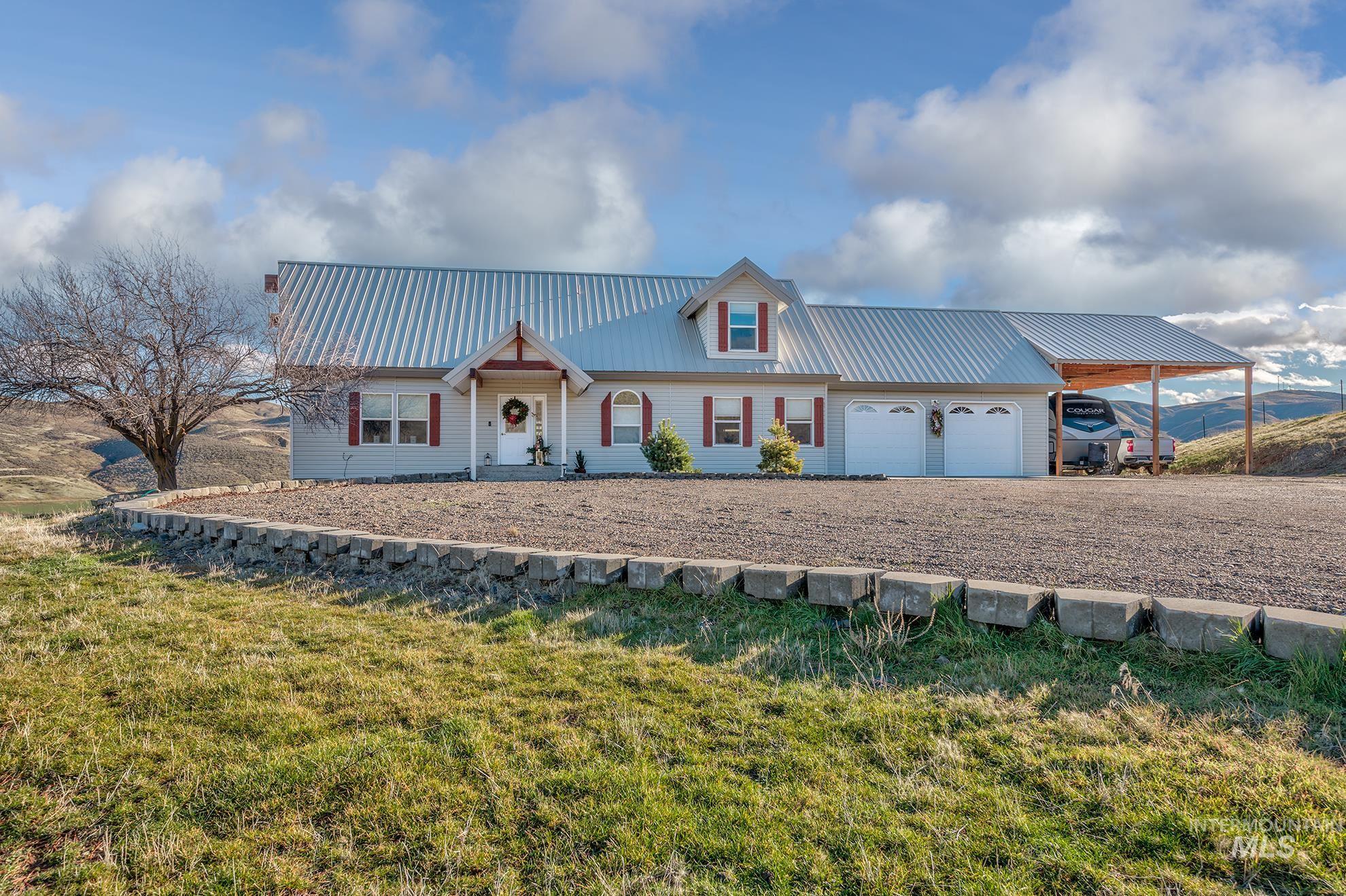 985 Hwy 95, Weiser, Idaho 83672, 3 Bedrooms, 2 Bathrooms, Residential For Sale, Price $1,100,000, 98970691