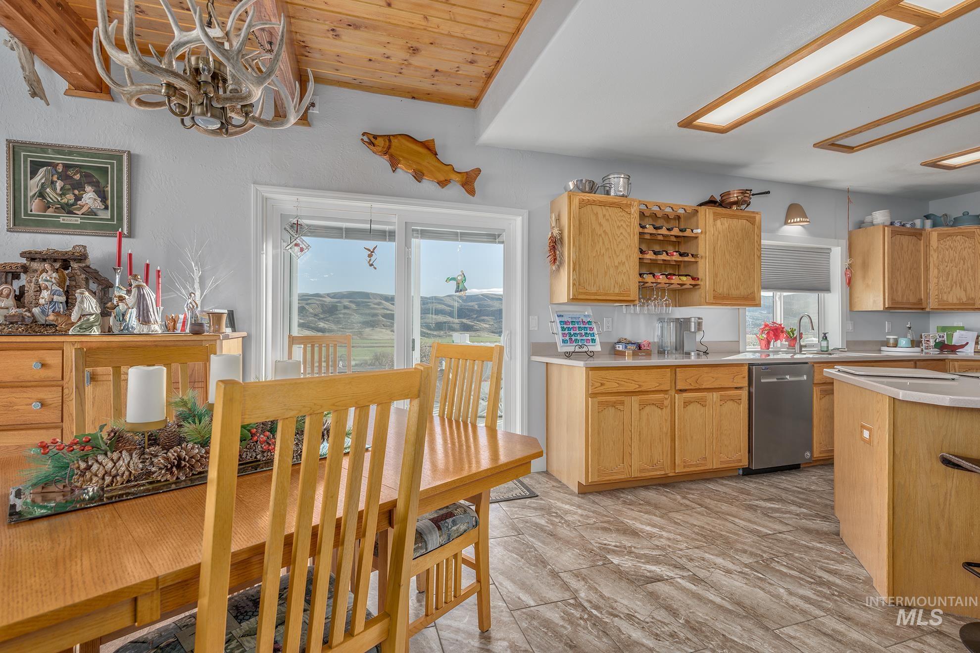 985 Hwy 95, Weiser, Idaho 83672, 3 Bedrooms, 2 Bathrooms, Residential For Sale, Price $1,100,000, 98970691