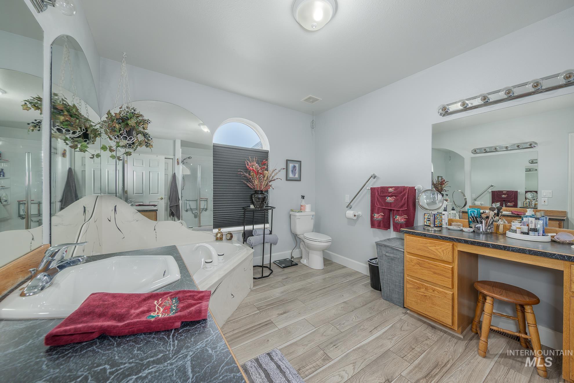 985 Hwy 95, Weiser, Idaho 83672, 3 Bedrooms, 2 Bathrooms, Residential For Sale, Price $1,100,000, 98970691