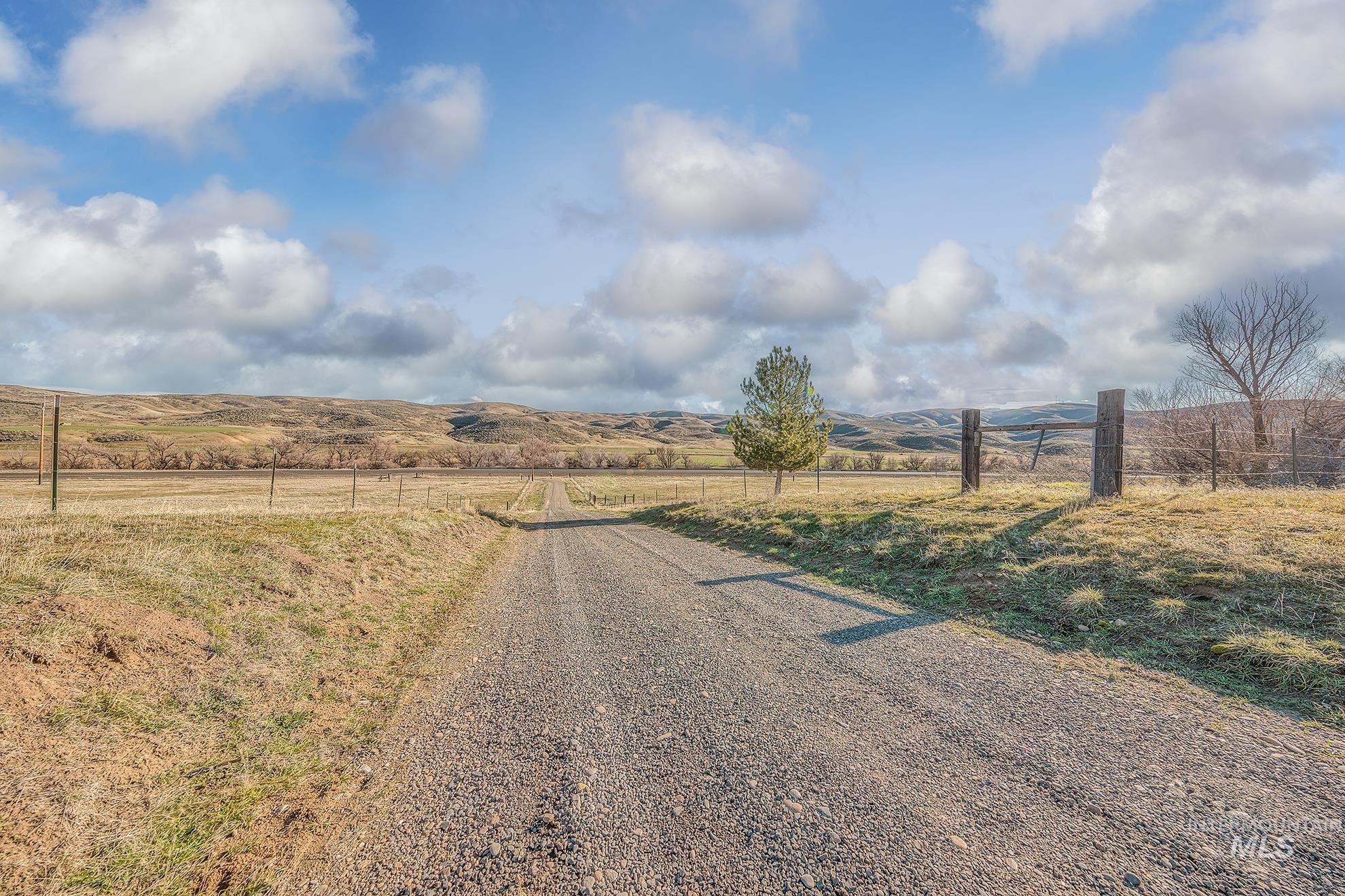 985 Hwy 95, Weiser, Idaho 83672, 3 Bedrooms, 2 Bathrooms, Residential For Sale, Price $1,100,000, 98970691