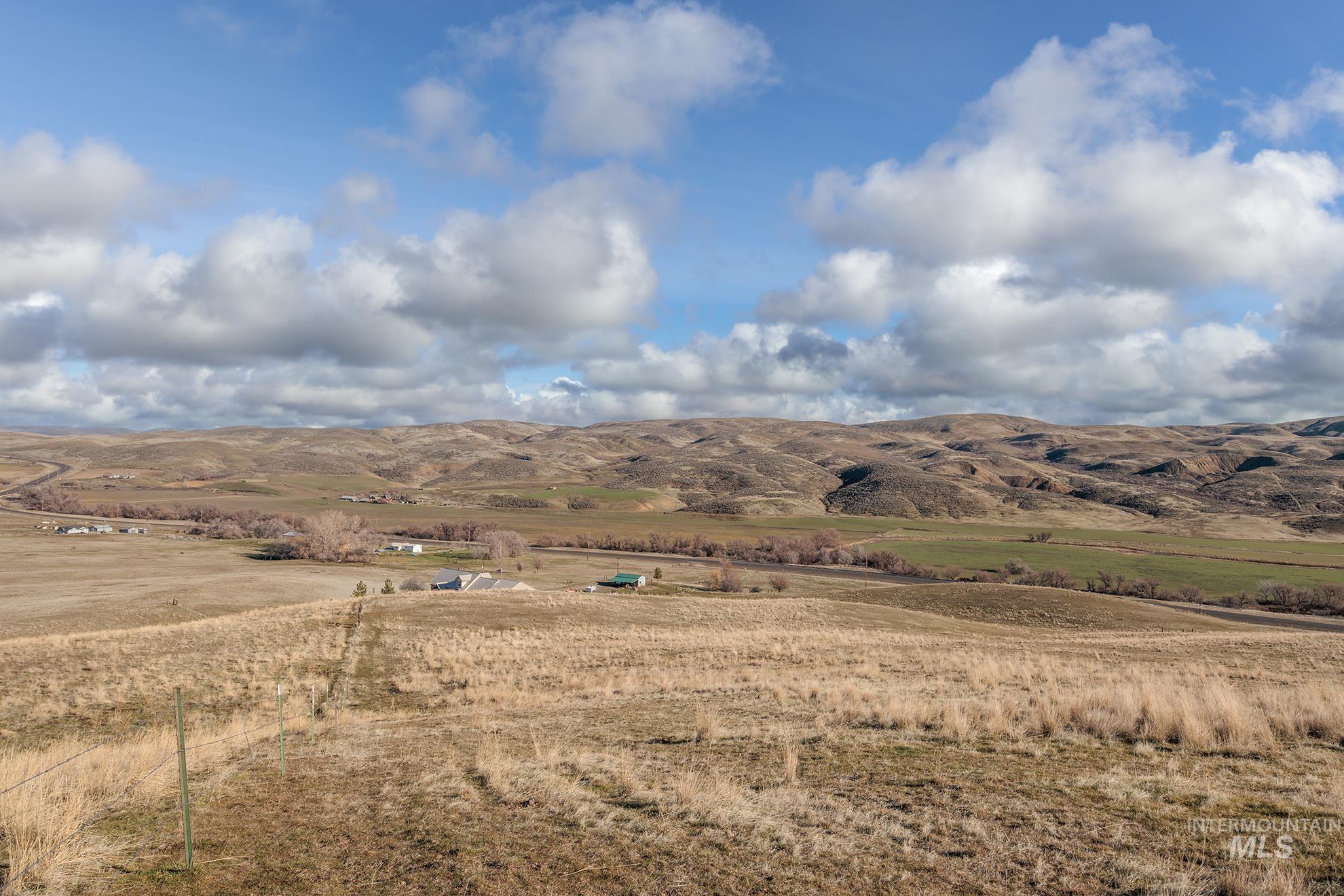 985 Hwy 95, Weiser, Idaho 83672, 3 Bedrooms, 2 Bathrooms, Residential For Sale, Price $1,100,000, 98970691