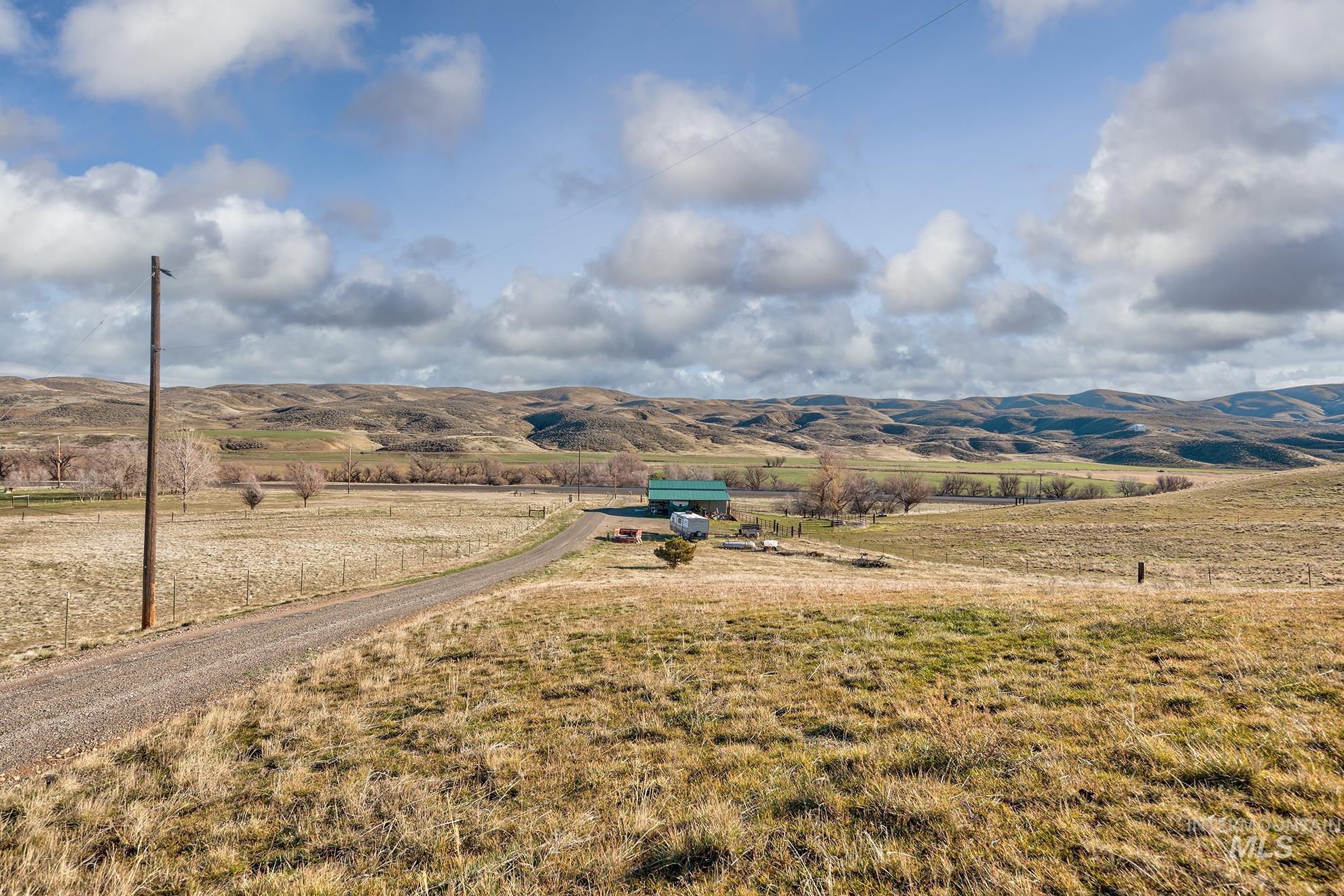 985 Hwy 95, Weiser, Idaho 83672, 3 Bedrooms, 2 Bathrooms, Residential For Sale, Price $1,100,000, 98970691