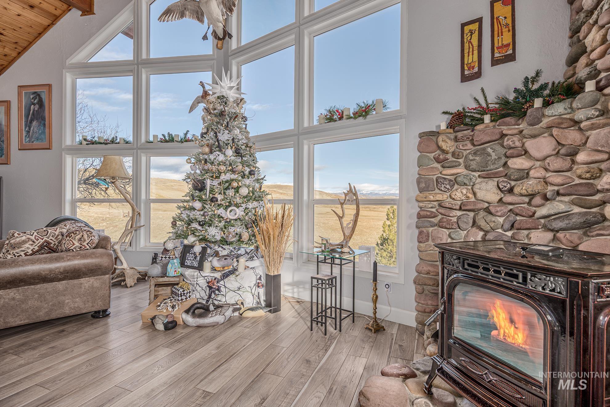 985 Hwy 95, Weiser, Idaho 83672, 3 Bedrooms, 2 Bathrooms, Residential For Sale, Price $1,100,000, 98970691