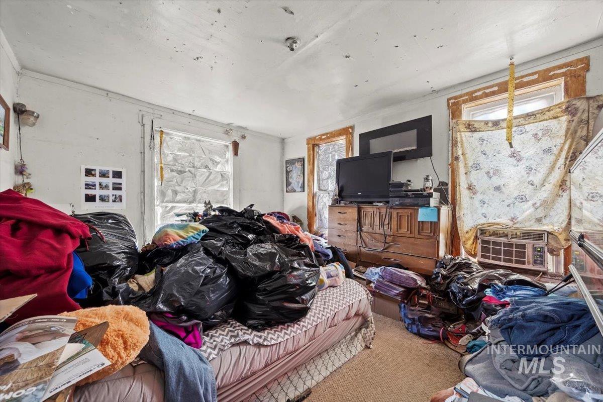 555 14th St, Vale, Oregon 97918-9606, 2 Bedrooms, 1 Bathroom, Residential For Sale, Price $99,999, 98970692