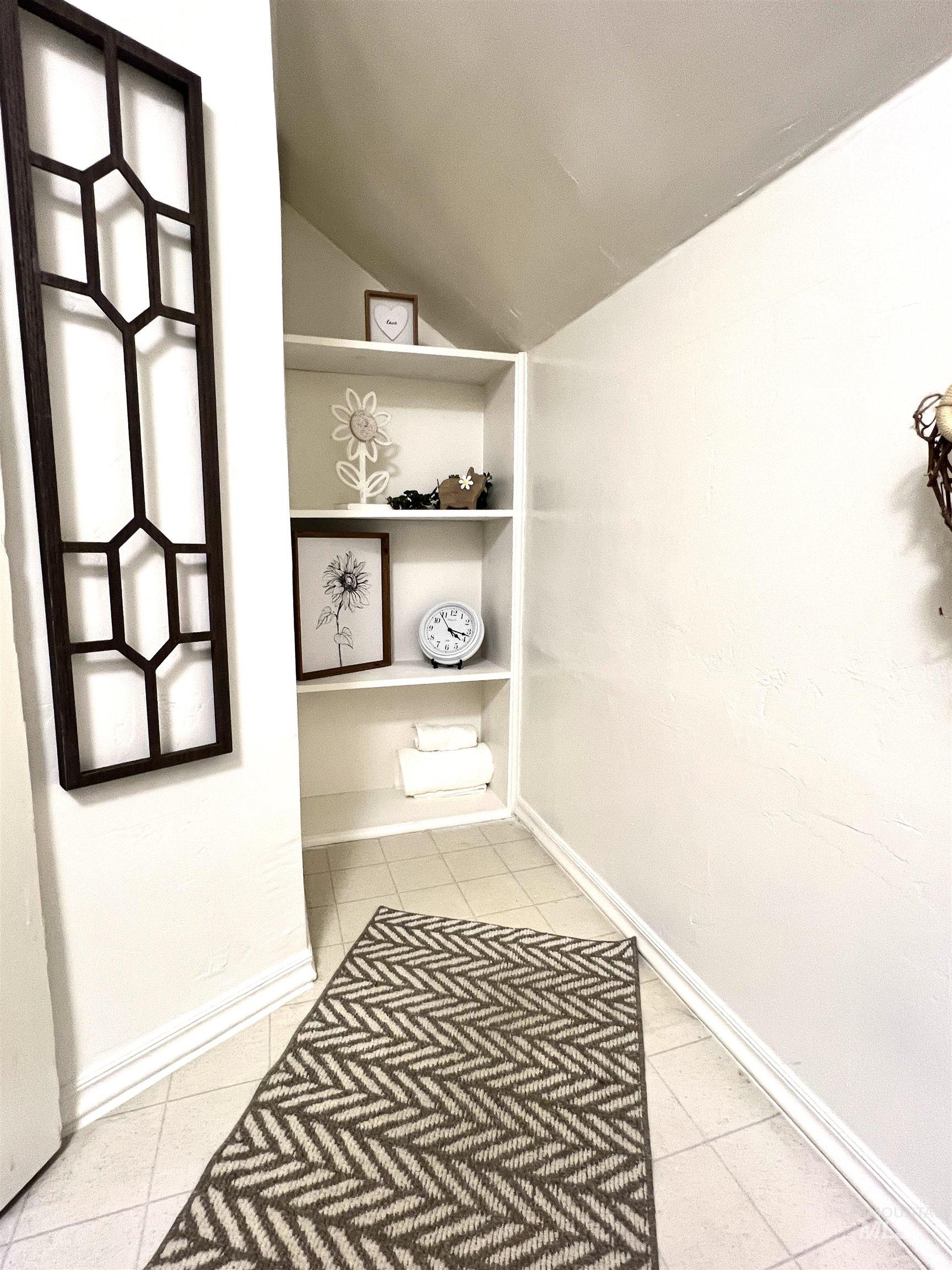 120 W Bannock, Richfield, Idaho 83349, 5 Bedrooms, 2 Bathrooms, Residential For Sale, Price $299,900,MLS 98970694