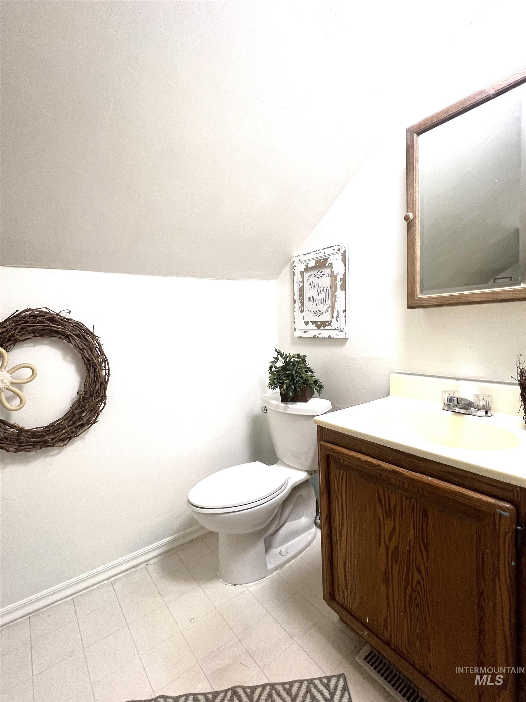 120 W Bannock, Richfield, Idaho 83349, 5 Bedrooms, 2 Bathrooms, Residential For Sale, Price $299,900,MLS 98970694