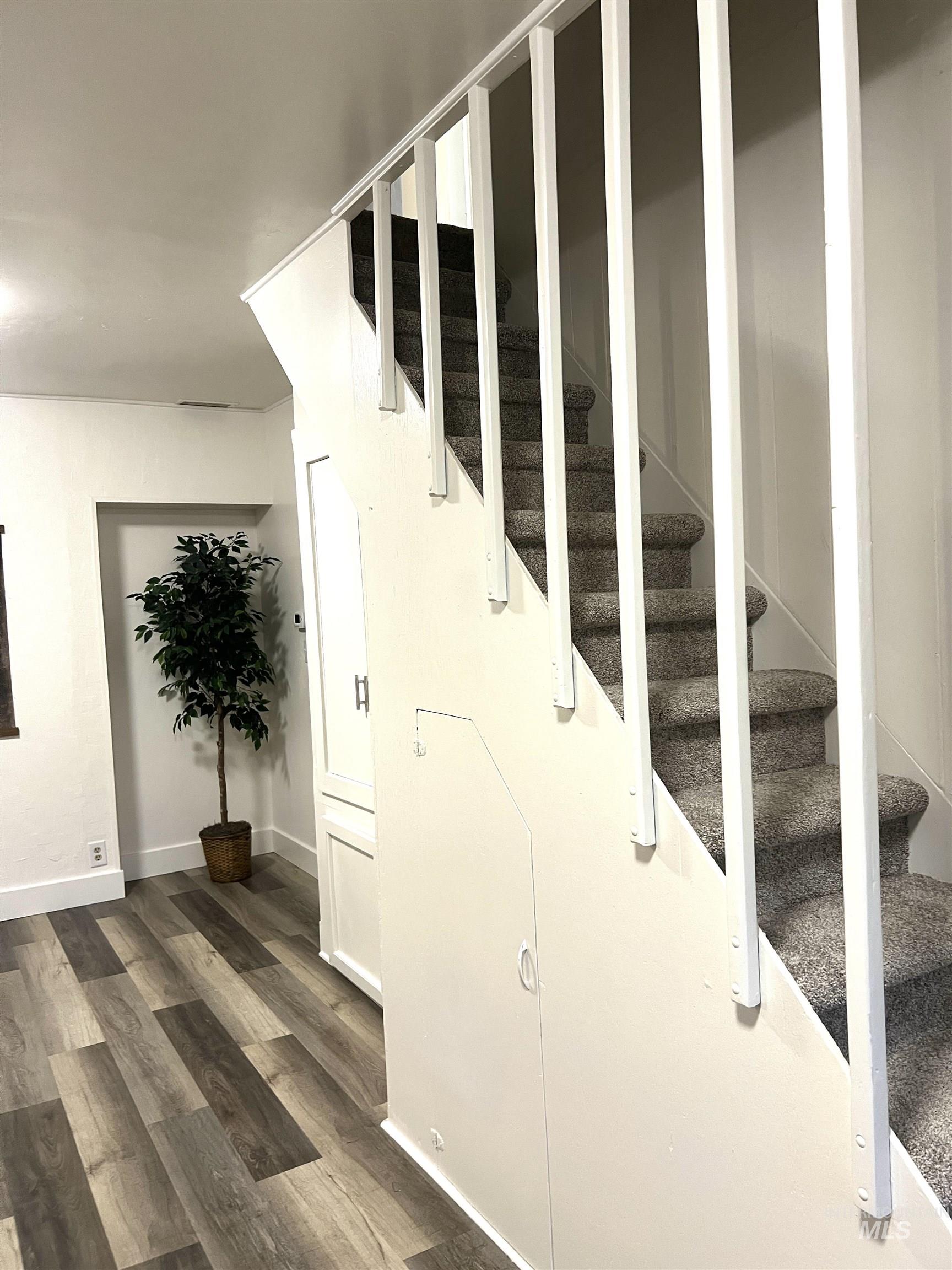 120 W Bannock, Richfield, Idaho 83349, 5 Bedrooms, 2 Bathrooms, Residential For Sale, Price $299,900,MLS 98970694