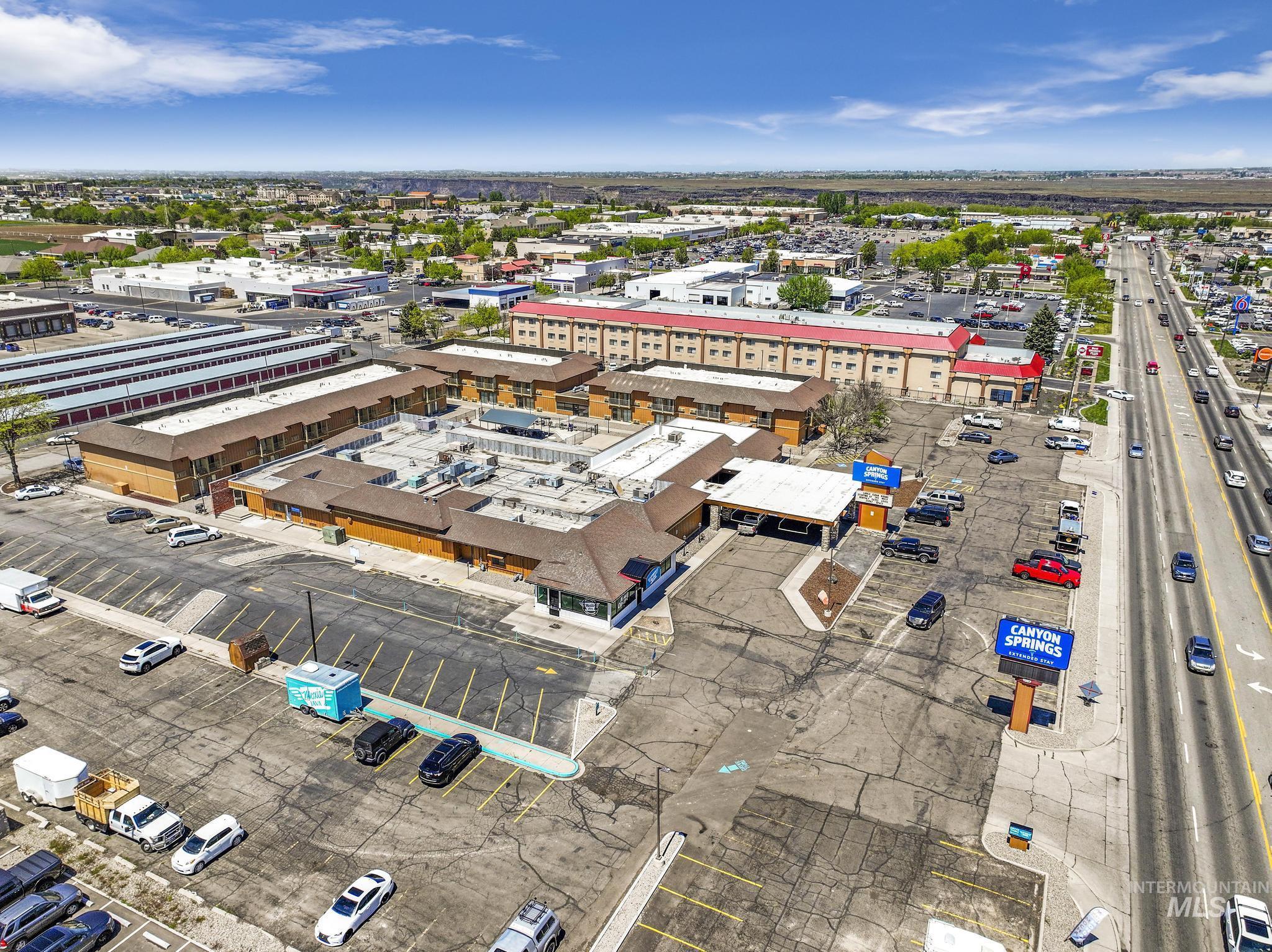 1351 Blue Lakes Blvd, Twin Falls, Idaho 83301, 3 Rooms, Business/Commercial For Sale, Price $39,000,MLS 98970696