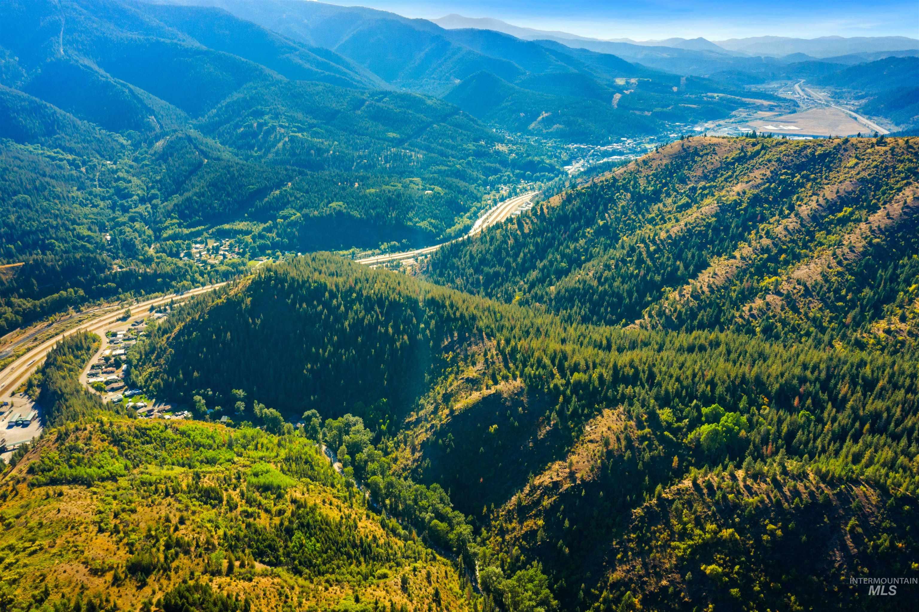 NE to SW.  Showing Montgomery Gulch Road.