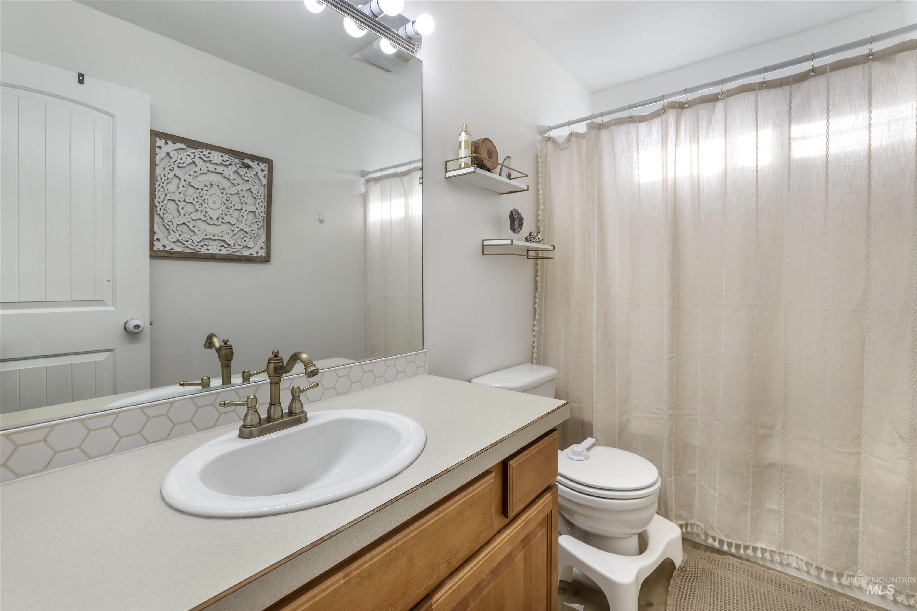 1461 Summer Place, Jerome, Idaho 83338, 3 Bedrooms, 2 Bathrooms, Residential For Sale, Price $350,000, 98970699