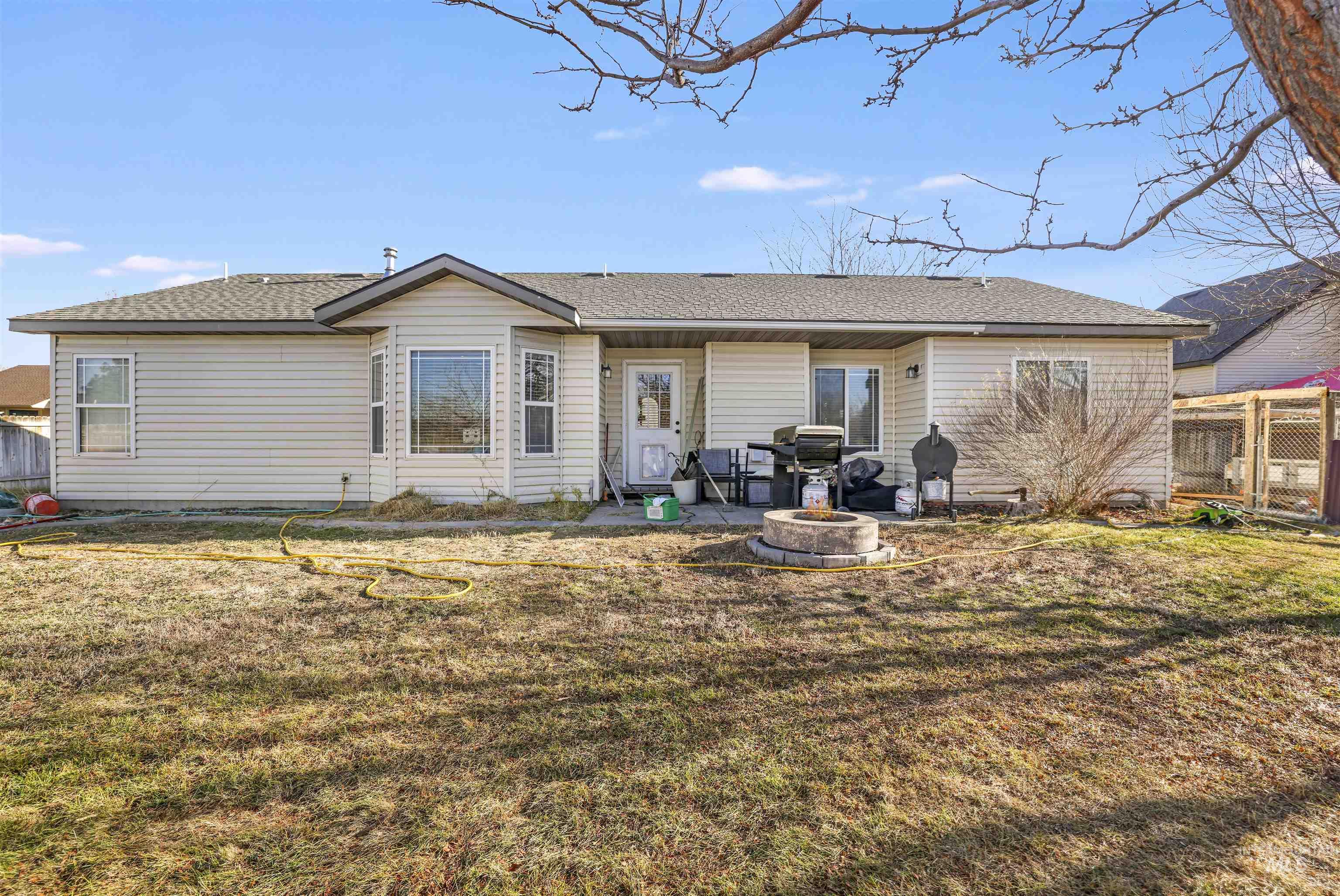 1461 Summer Place, Jerome, Idaho 83338, 3 Bedrooms, 2 Bathrooms, Residential For Sale, Price $350,000, 98970699