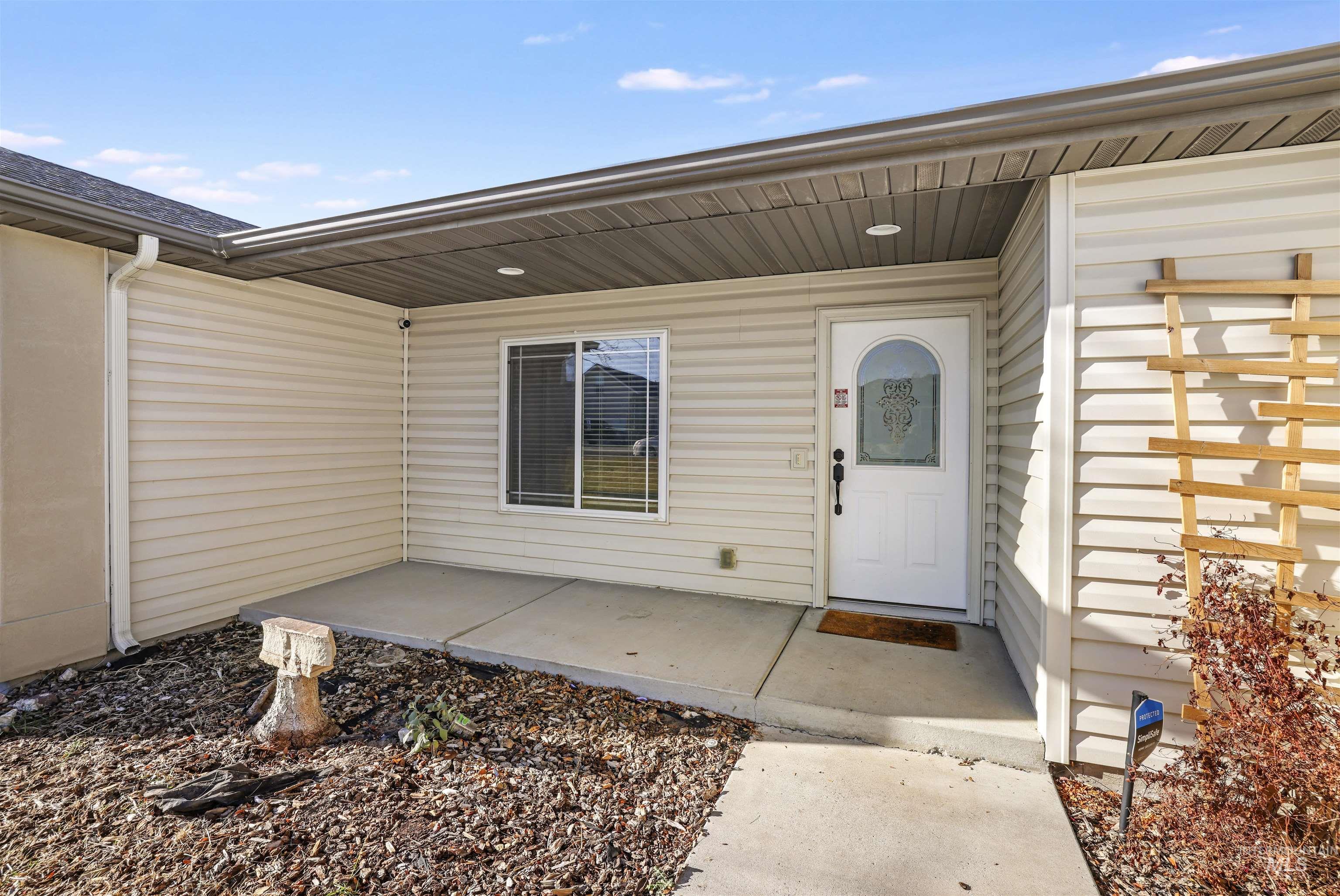 1461 Summer Place, Jerome, Idaho 83338, 3 Bedrooms, 2 Bathrooms, Residential For Sale, Price $350,000, 98970699