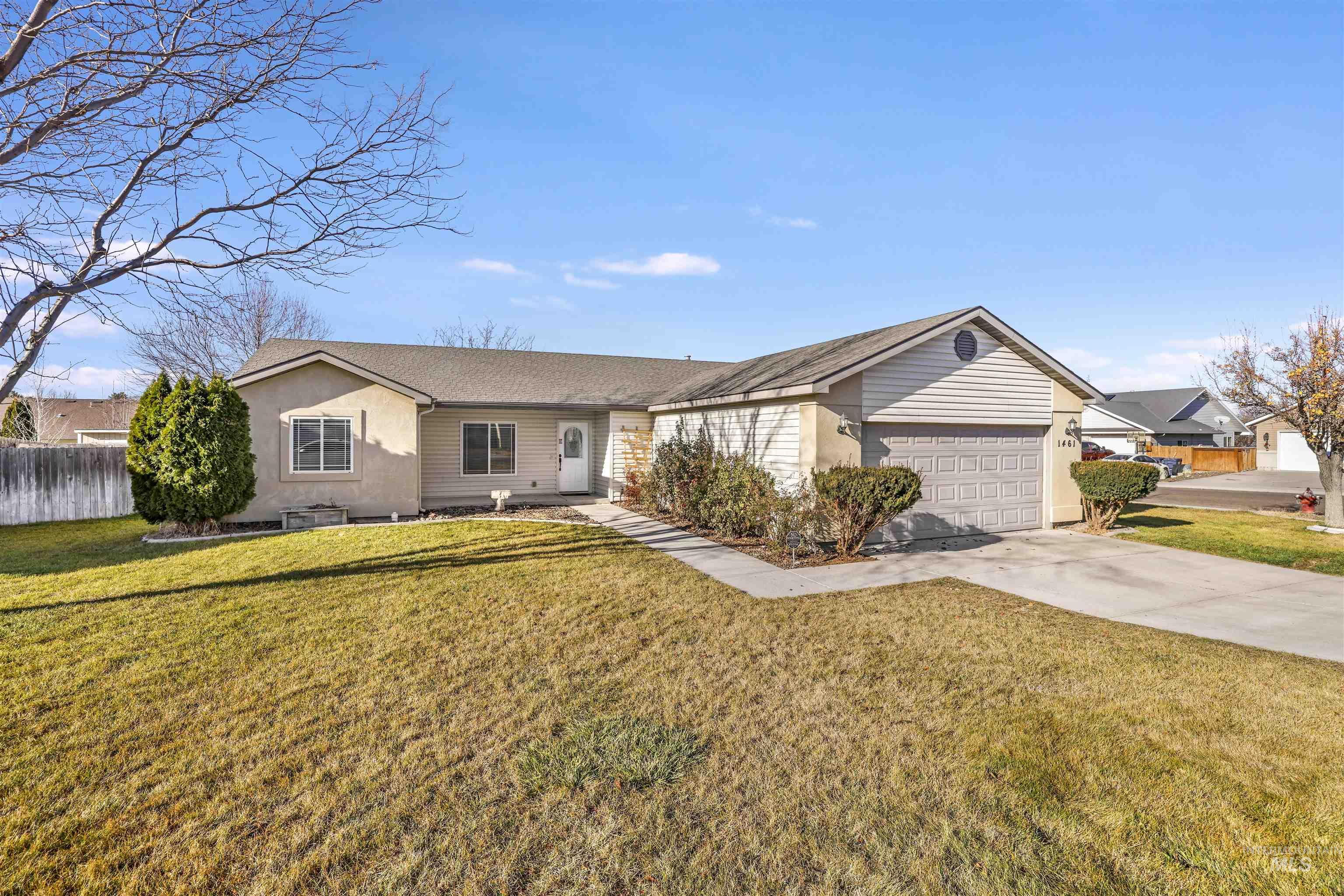 1461 Summer Place, Jerome, Idaho 83338, 3 Bedrooms, 2 Bathrooms, Residential For Sale, Price $350,000, 98970699