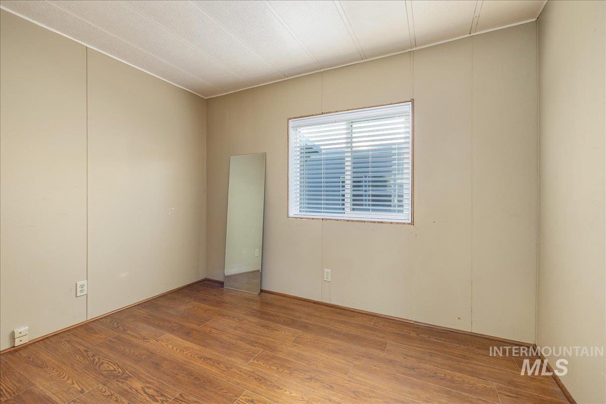 5209 W. Targee Street, Boise, Idaho 83705, 2 Bedrooms, 1 Bathroom, Residential For Sale, Price $55,000, 98970703