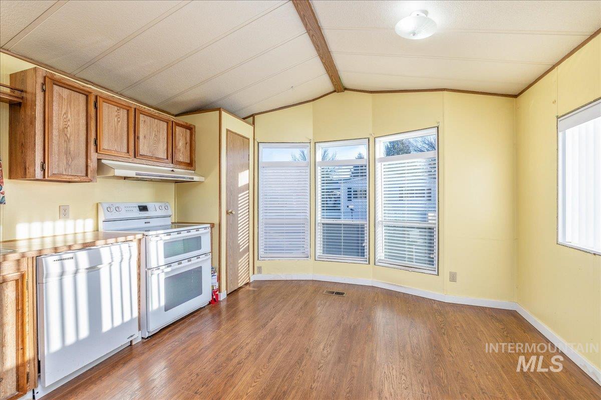 5209 W. Targee Street, Boise, Idaho 83705, 2 Bedrooms, 1 Bathroom, Residential For Sale, Price $55,000, 98970703