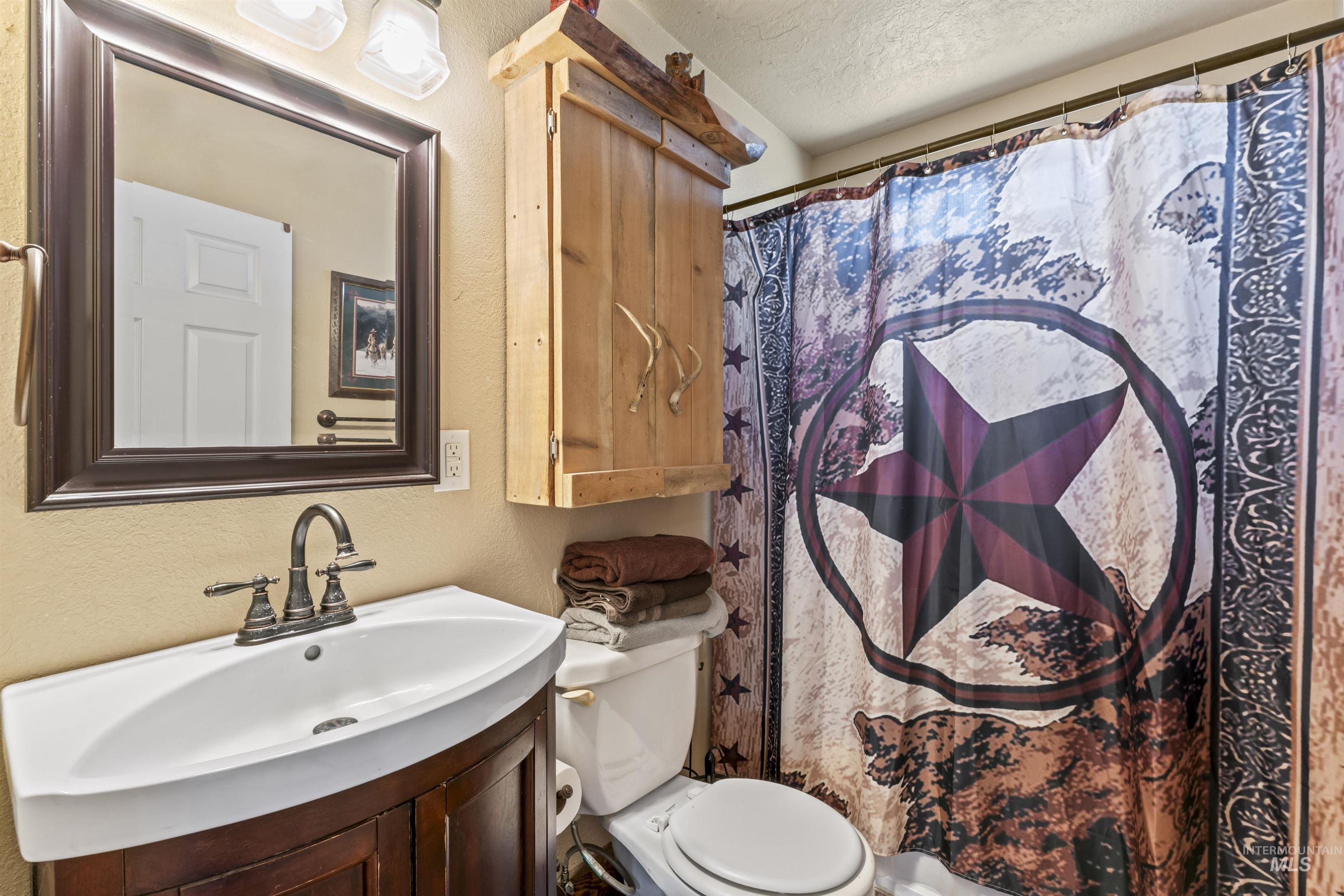 9221 Brill Road, Emmett, Idaho 83617, 3 Bedrooms, 2 Bathrooms, Residential For Sale, Price $745,000, 98970705