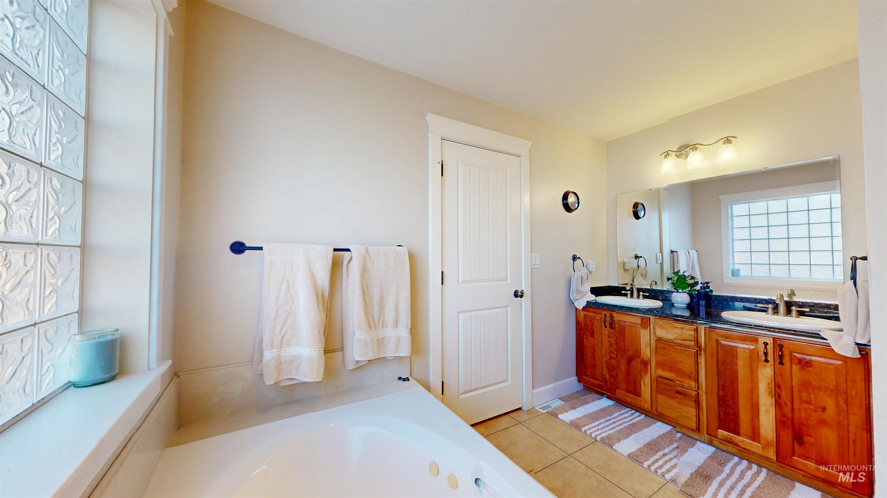 1111 Cole Street, Kimberly, Idaho 83341, 5 Bedrooms, 4 Bathrooms, Residential For Sale, Price $745,000, 98970706