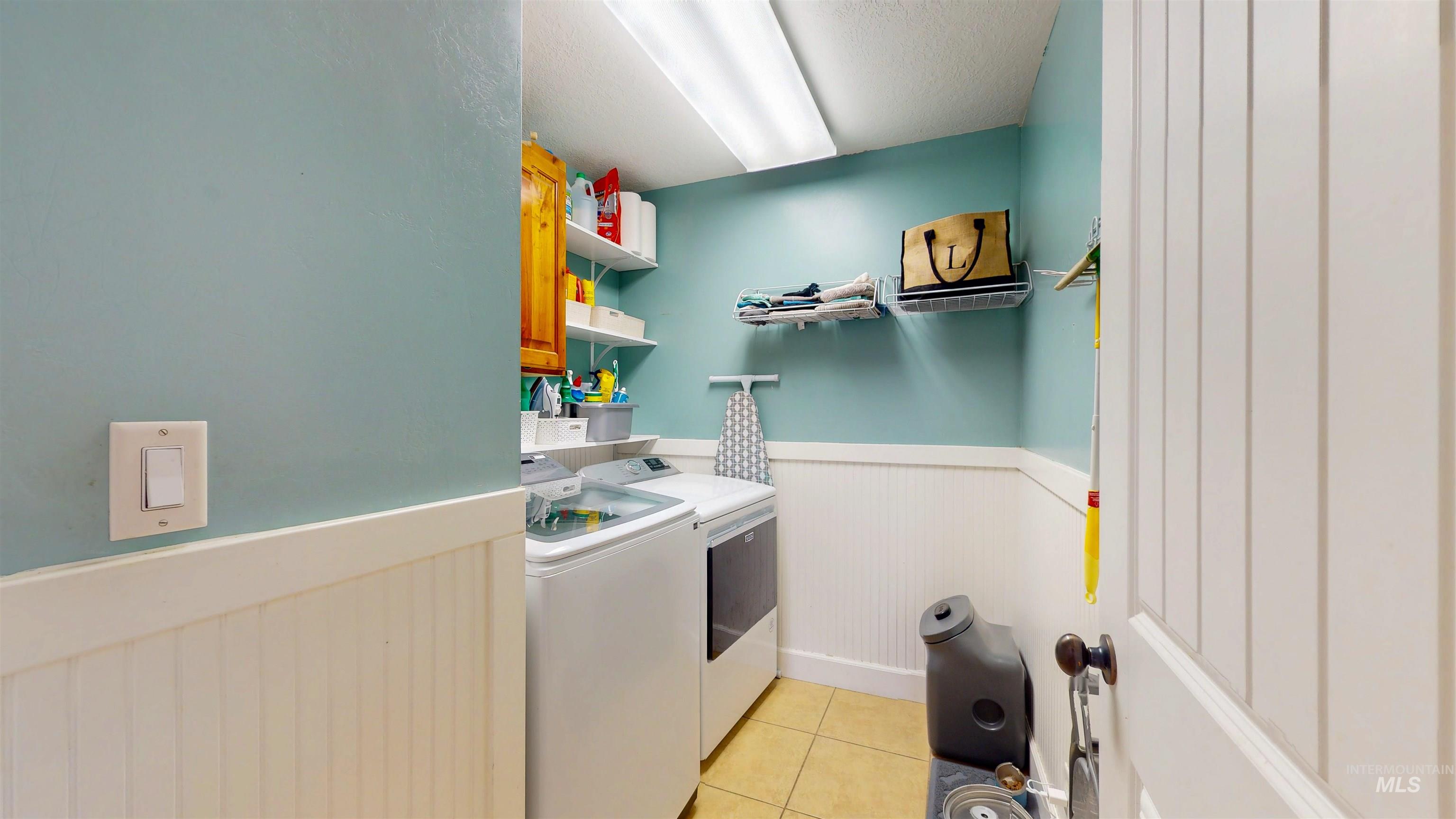 1111 Cole Street, Kimberly, Idaho 83341, 5 Bedrooms, 4 Bathrooms, Residential For Sale, Price $674,900,MLS 98970706