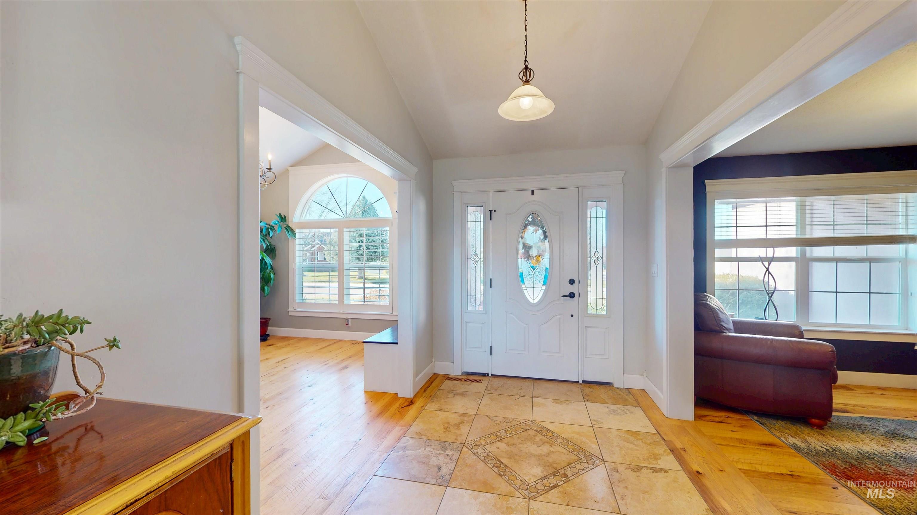 1111 Cole Street, Kimberly, Idaho 83341, 5 Bedrooms, 4 Bathrooms, Residential For Sale, Price $674,900,MLS 98970706