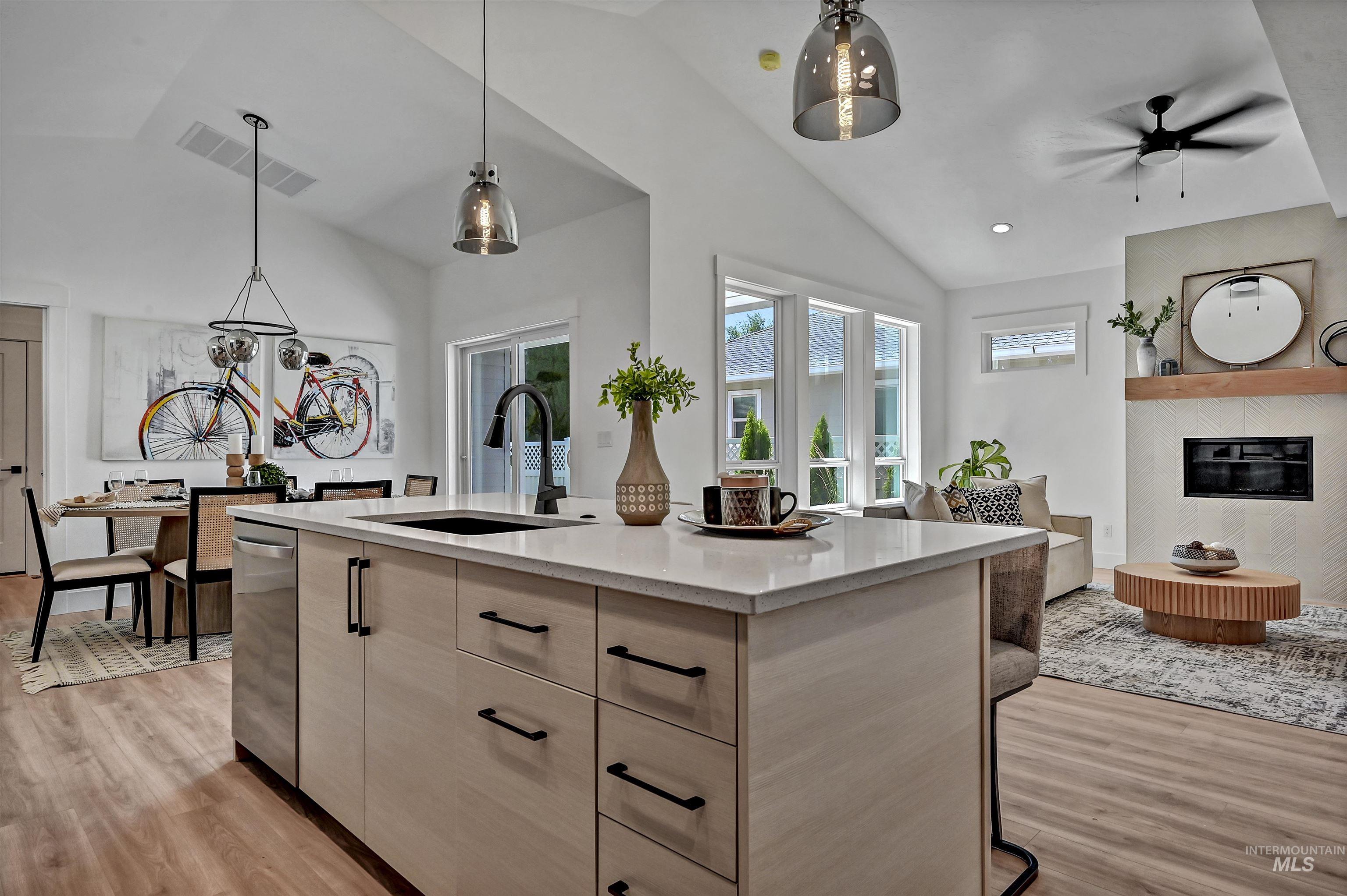 7604 N Ferris Ave, Boise, Idaho 83714, 3 Bedrooms, 2.5 Bathrooms, Residential For Sale, Price $565,900, 98970709