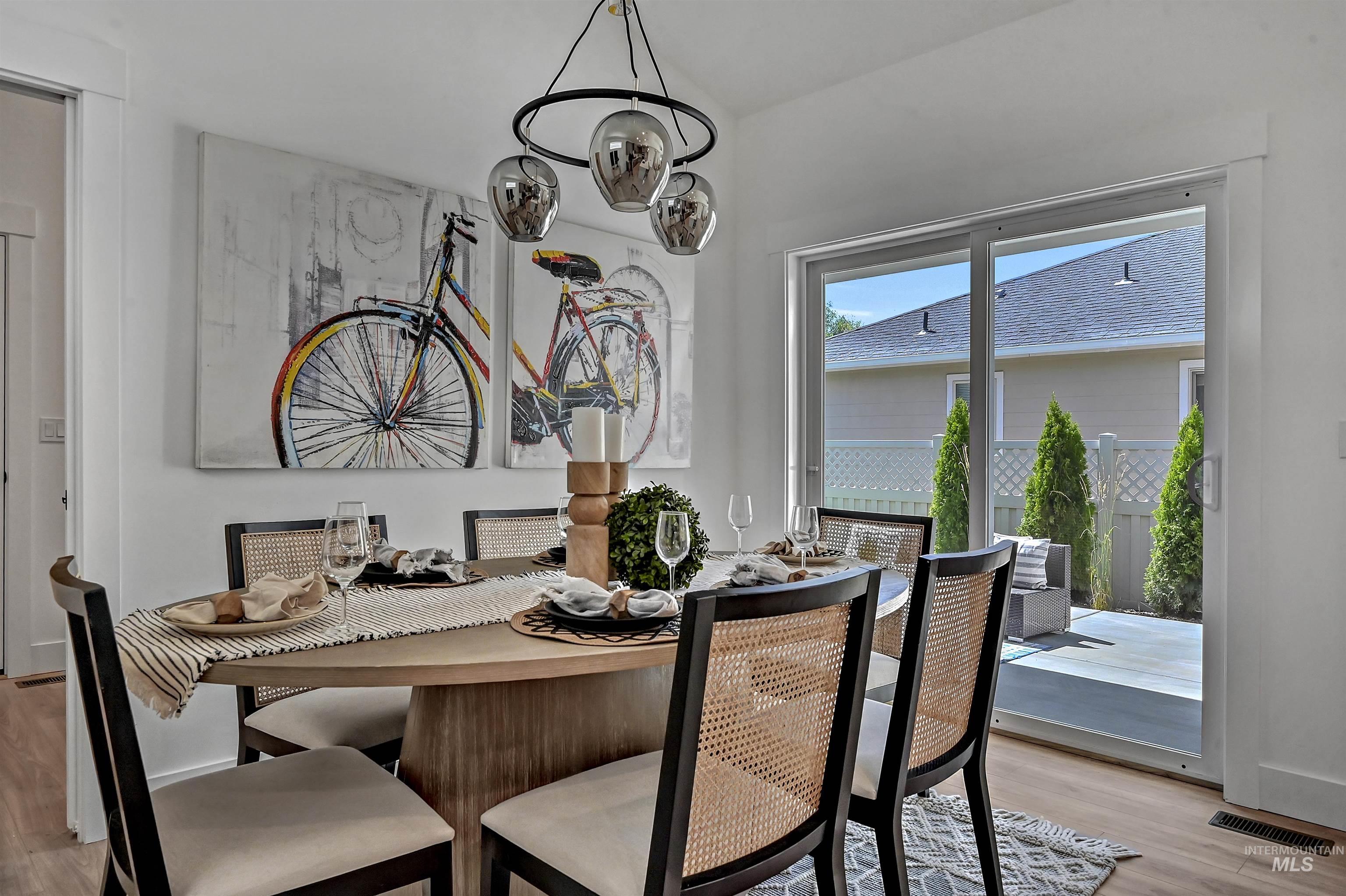 7604 N Ferris Ave, Boise, Idaho 83714, 3 Bedrooms, 2.5 Bathrooms, Residential For Sale, Price $565,900, 98970709