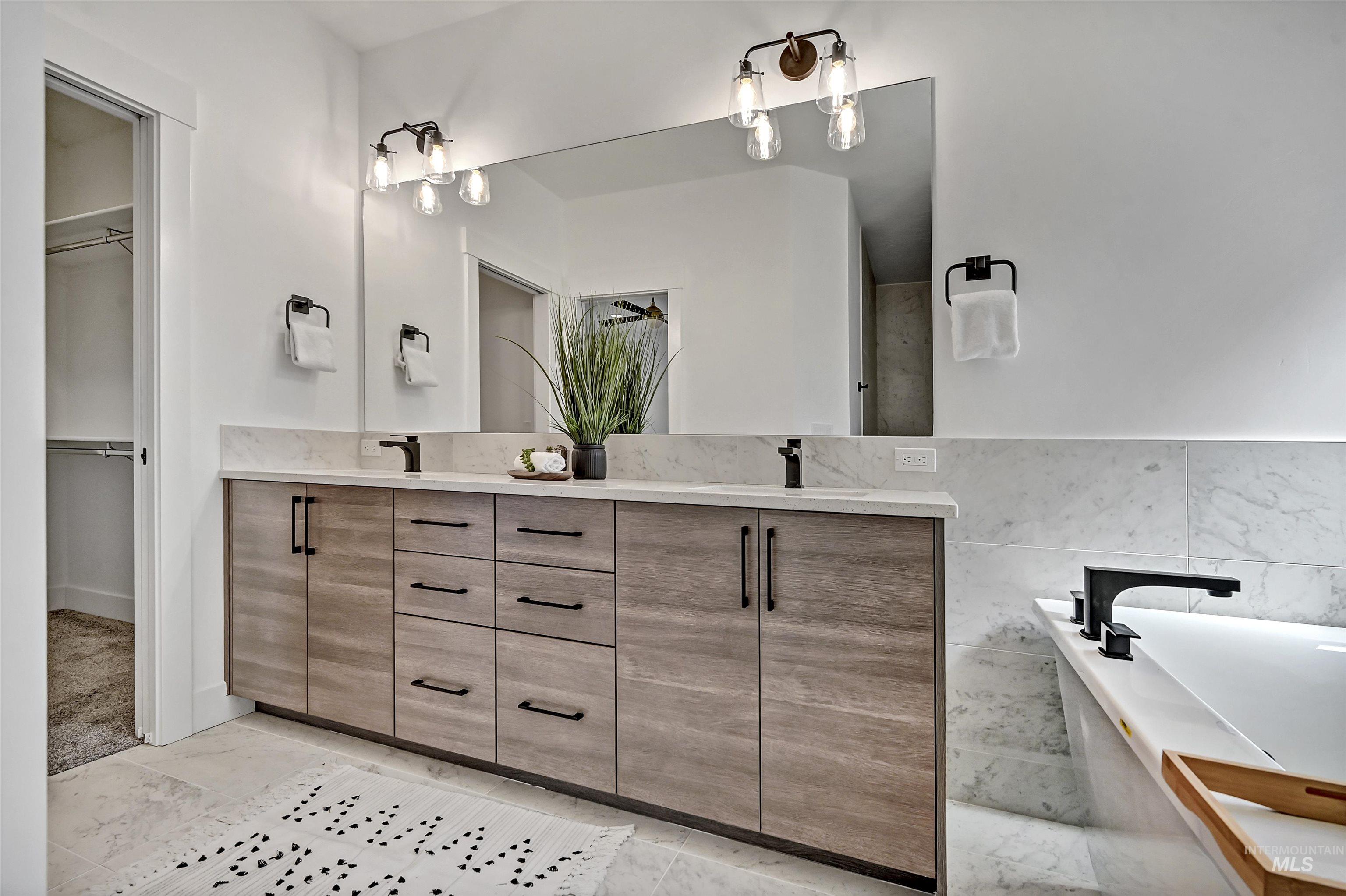 7604 N Ferris Ave, Boise, Idaho 83714, 3 Bedrooms, 2.5 Bathrooms, Residential For Sale, Price $565,900, 98970709