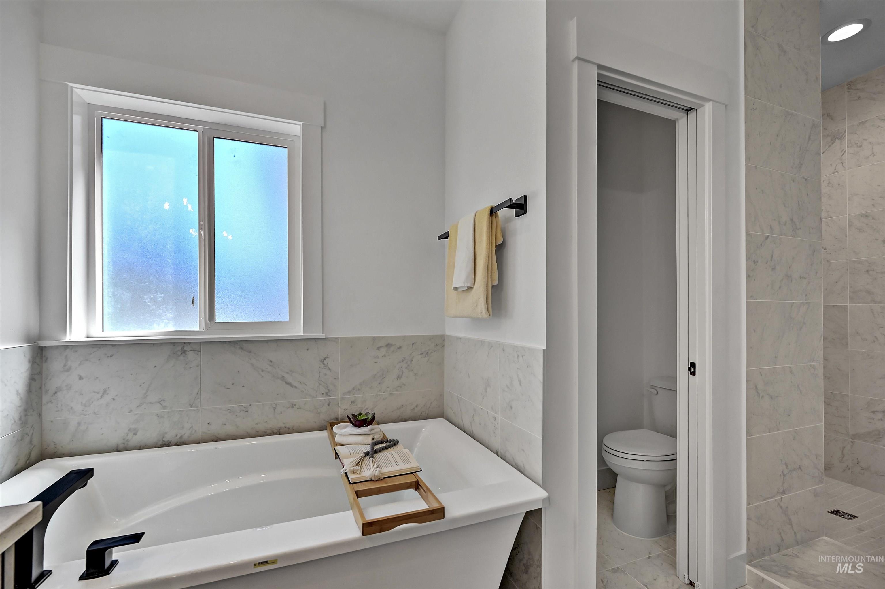 7604 N Ferris Ave, Boise, Idaho 83714, 3 Bedrooms, 2.5 Bathrooms, Residential For Sale, Price $565,900, 98970709