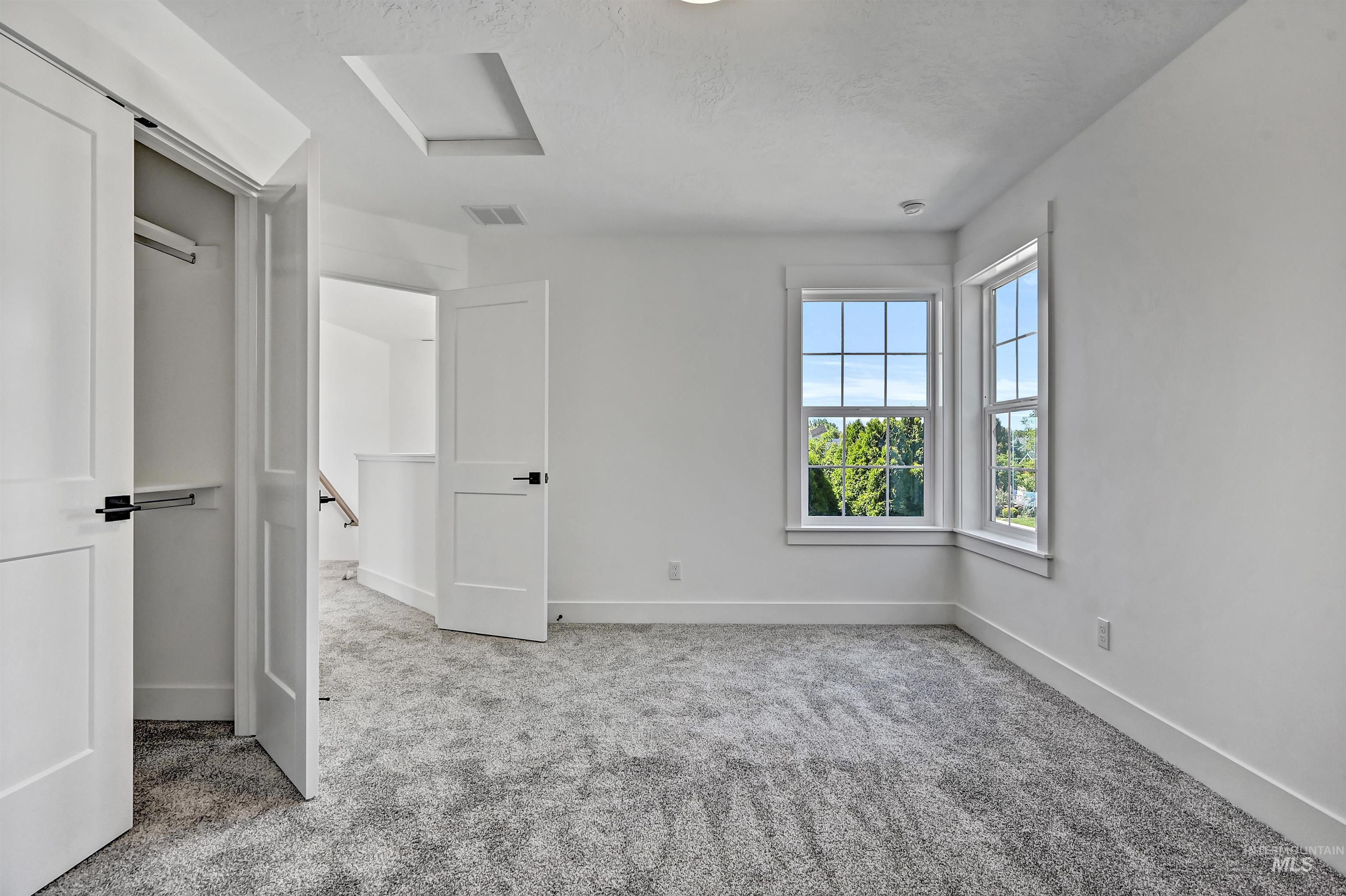 7604 N Ferris Ave, Boise, Idaho 83714, 3 Bedrooms, 2.5 Bathrooms, Residential For Sale, Price $565,900, 98970709