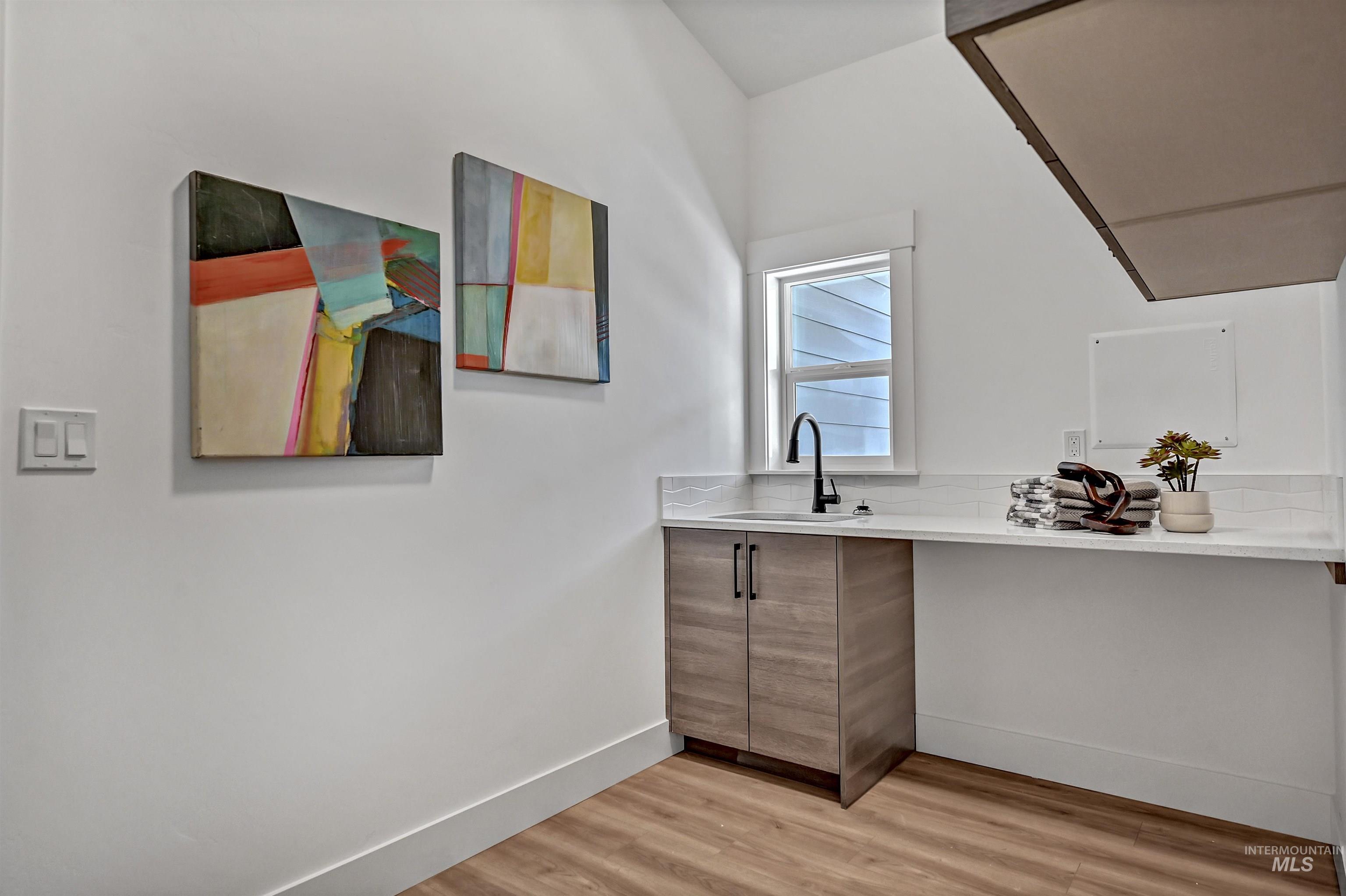 7604 N Ferris Ave, Boise, Idaho 83714, 3 Bedrooms, 2.5 Bathrooms, Residential For Sale, Price $565,900, 98970709