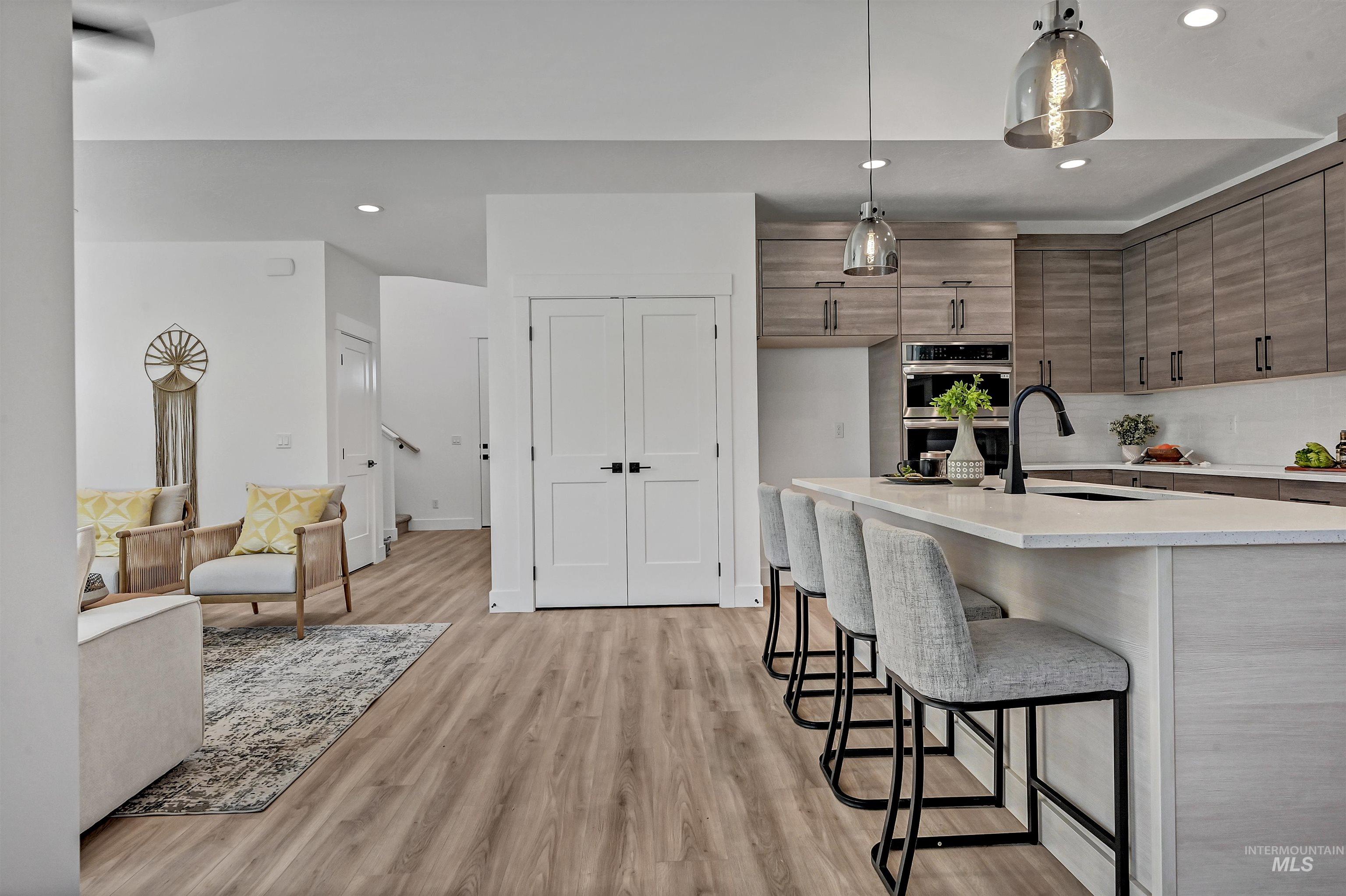 7604 N Ferris Ave, Boise, Idaho 83714, 3 Bedrooms, 2.5 Bathrooms, Residential For Sale, Price $565,900, 98970709