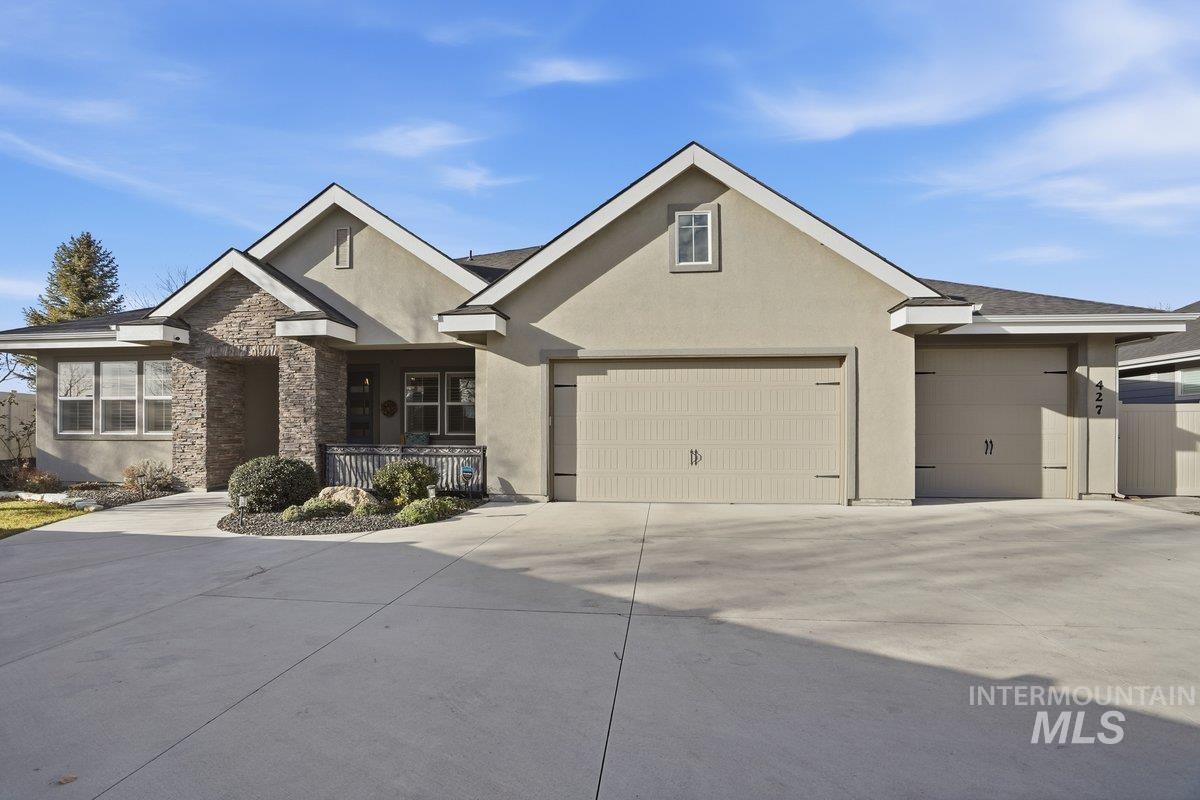 427 E Merino Street, Kuna, Idaho 83634, 4 Bedrooms, 2.5 Bathrooms, Residential For Sale, Price $815,000, 98970722
