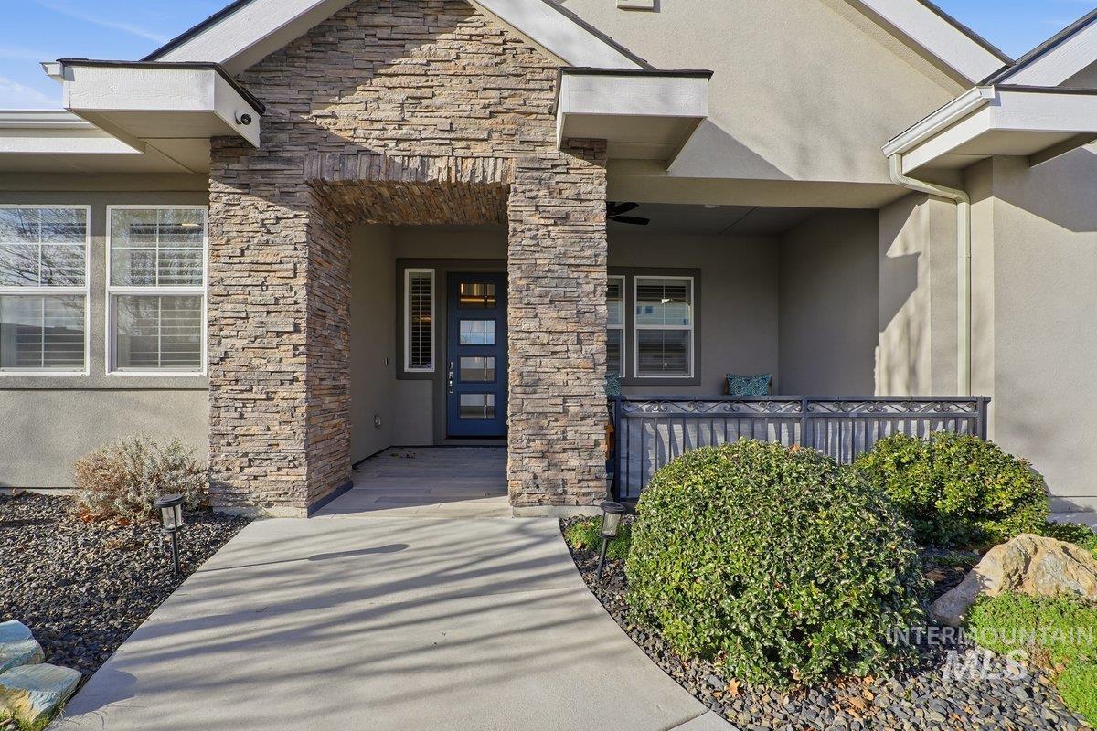 427 E Merino Street, Kuna, Idaho 83634, 4 Bedrooms, 2.5 Bathrooms, Residential For Sale, Price $815,000, 98970722