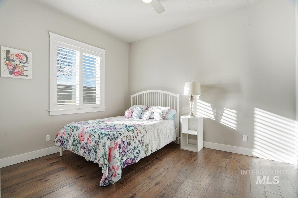 427 E Merino Street, Kuna, Idaho 83634, 4 Bedrooms, 2.5 Bathrooms, Residential For Sale, Price $815,000, 98970722